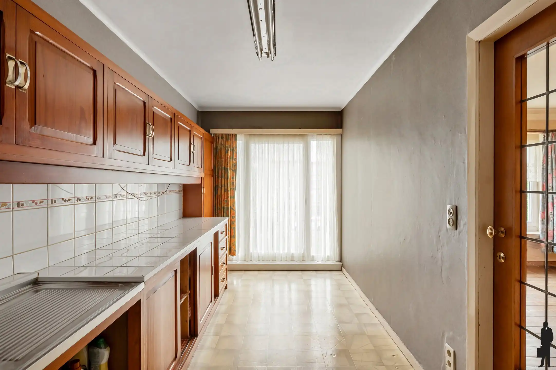 Ruim drie slaapkamer appartement te koop foto 5