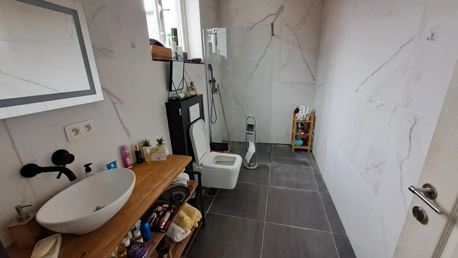 Art-Deco woning op een mooie ligging met mogelijkheid tot 3 slpks (4 à 5 slpks met zolder) en een terras foto 7