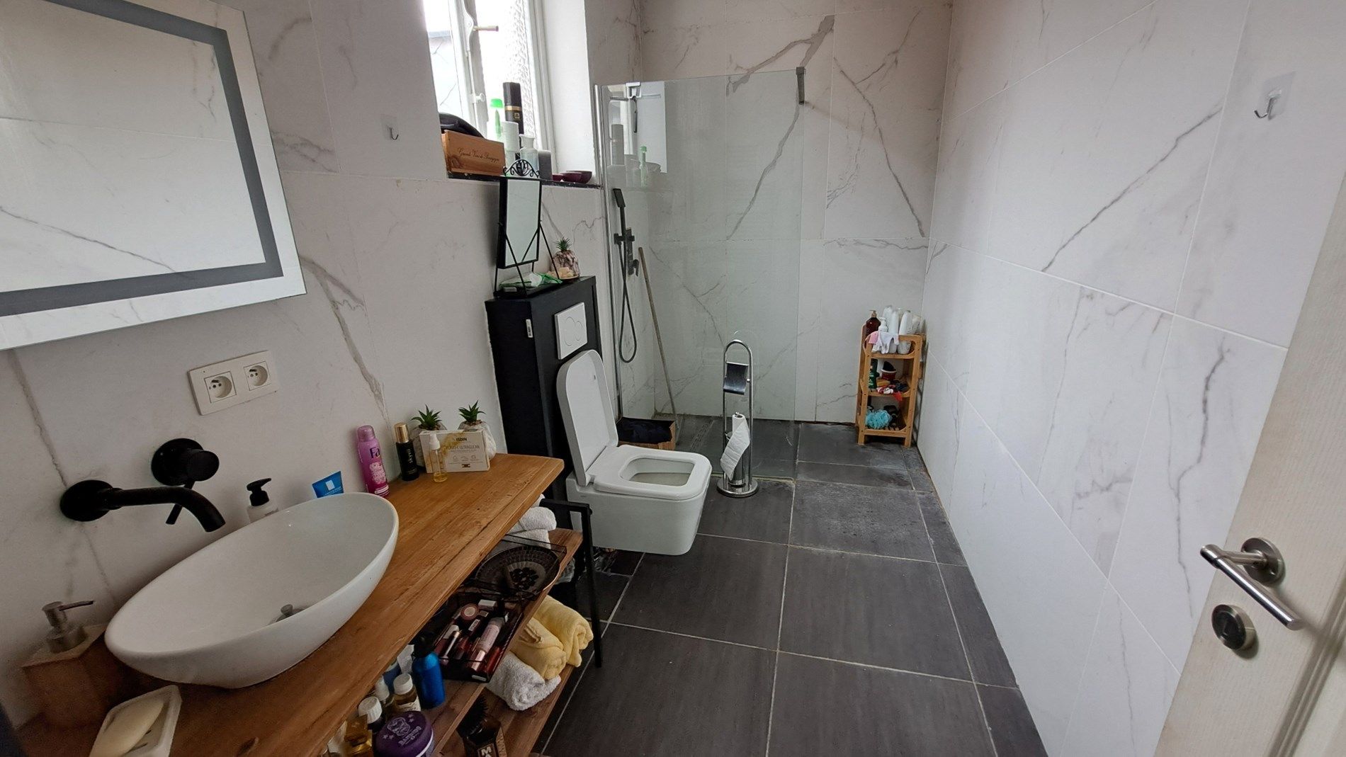 Art-Deco woning op een mooie ligging met mogelijkheid tot 3 slpks (4 à 5 slpks met zolder) en een terras foto 7