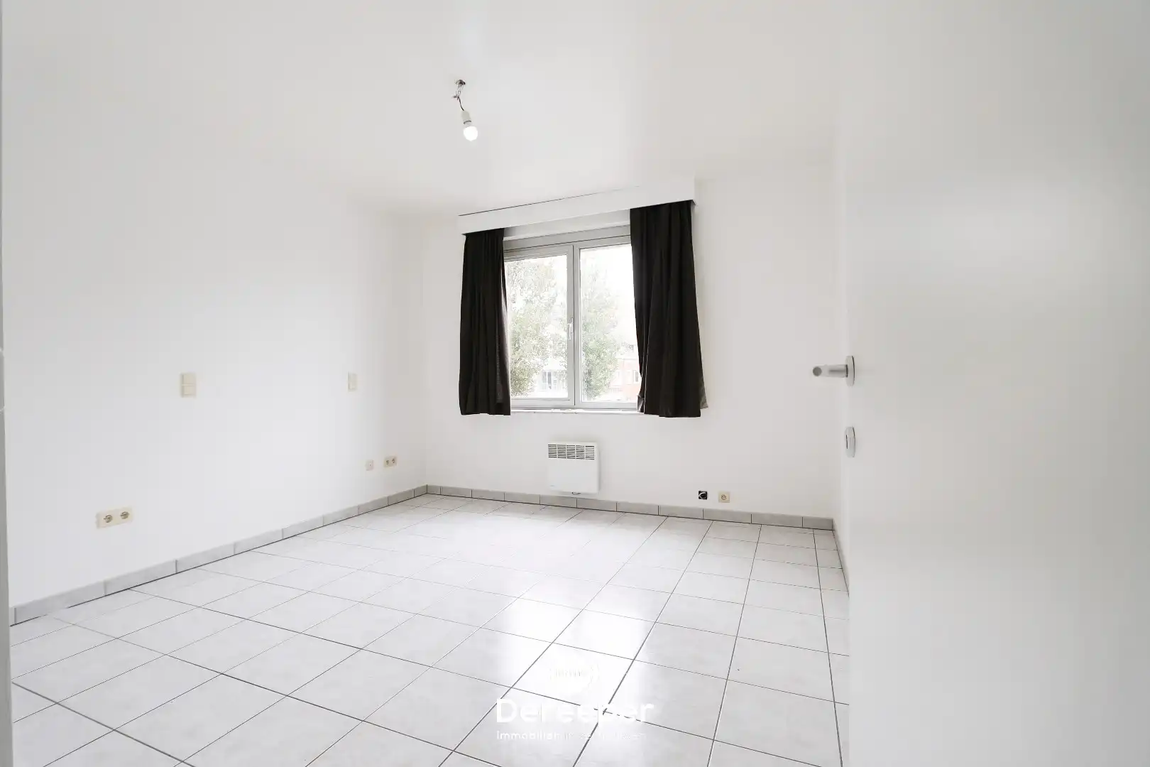 Lichtrijk appartement in het hart van Gistel foto 5