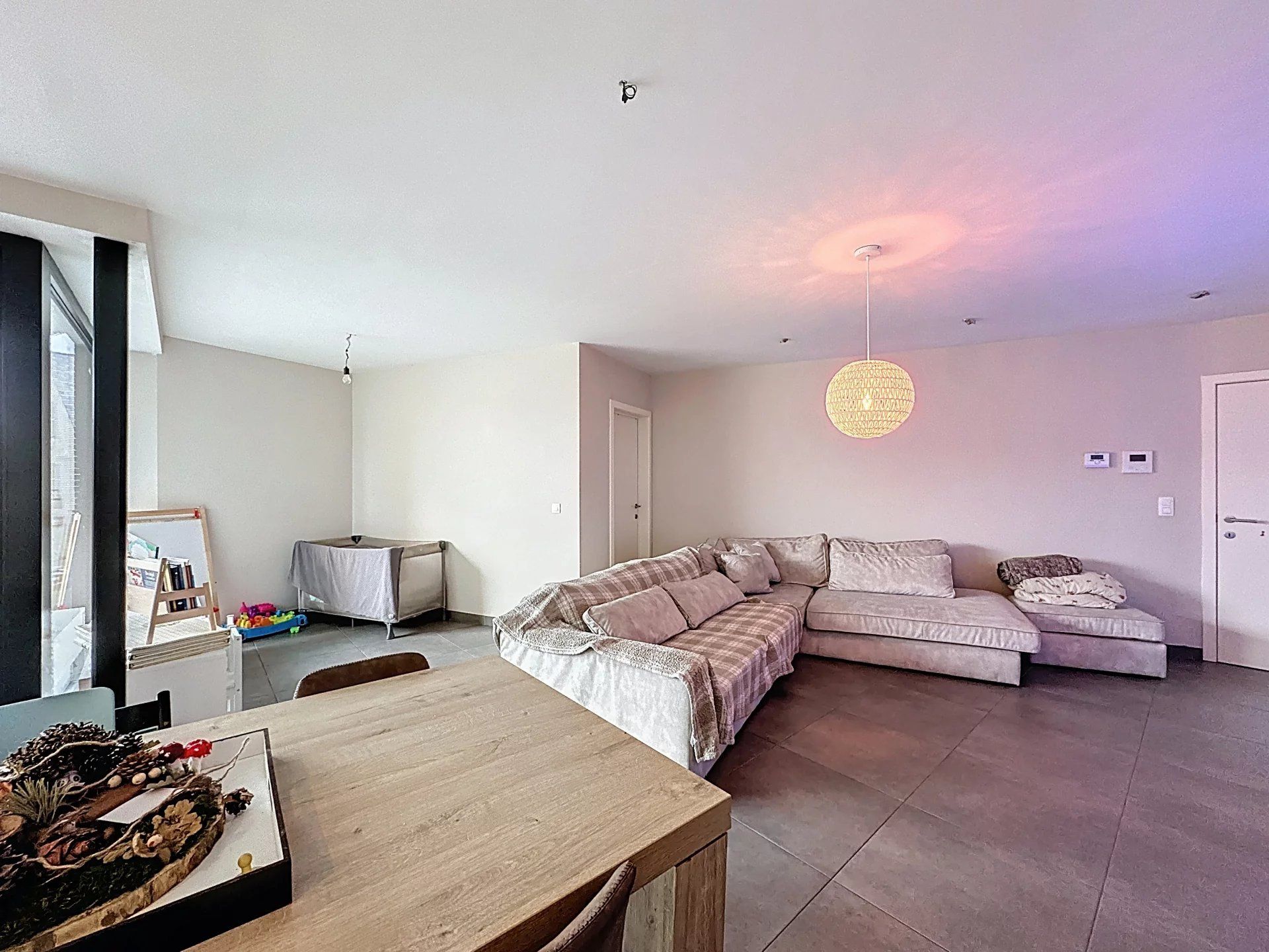 Modern en ruim appartement met 2 slaapkamers, staanplaats, berging en terras foto 5