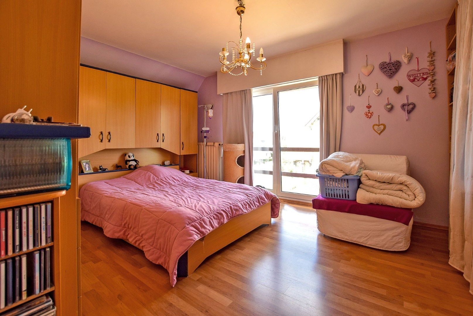 Ruime koppelvilla met 4 slaapkamers en dubbele garage te koksijde-Bad op amper 700m van het strand.  foto 9