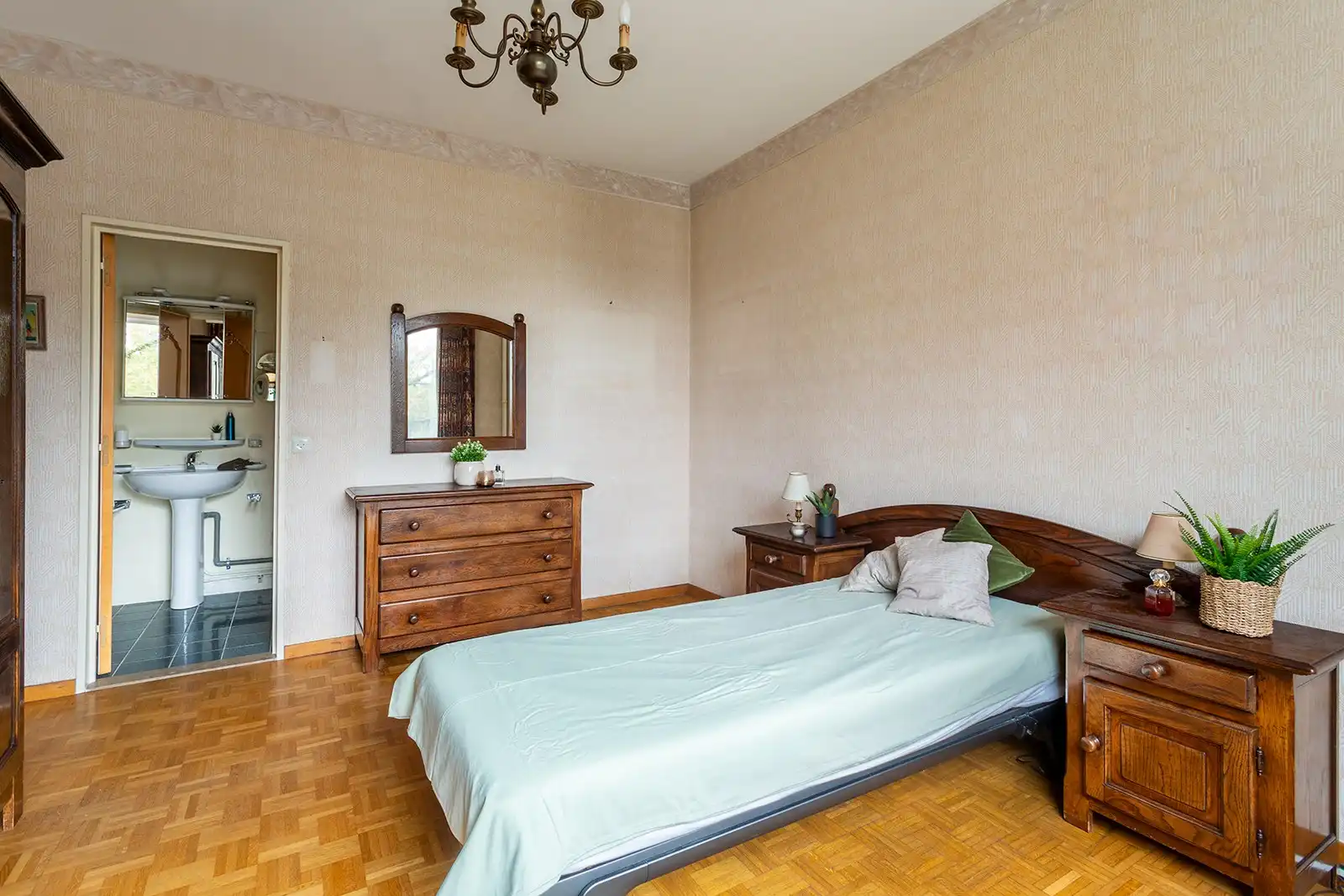 Veel ruimte, licht en mogelijkheden foto 24