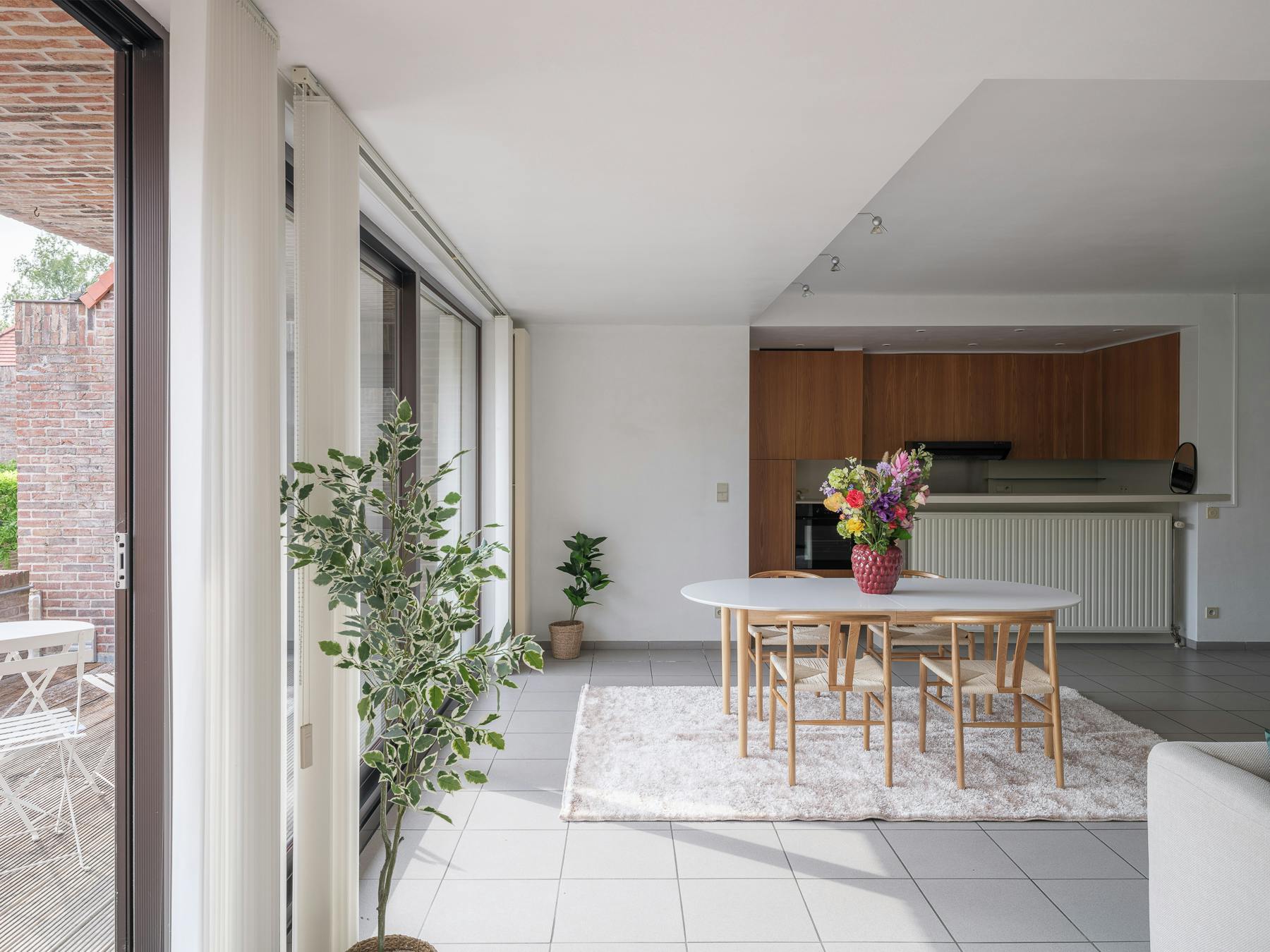 Appartement (125 m²) met 2 slaapkamers en ruime tuin in Koksijde foto 3