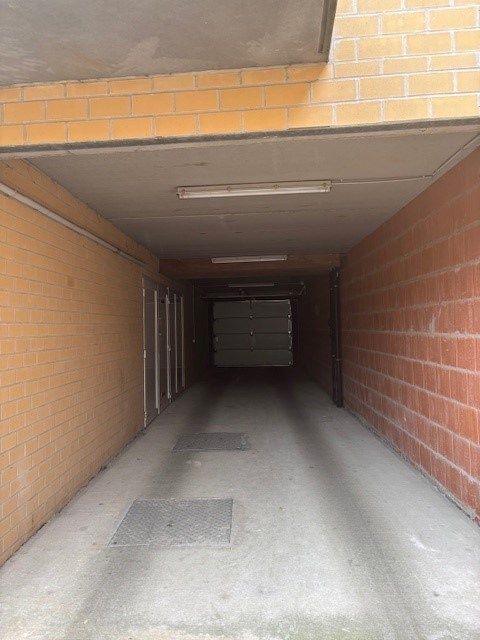 Afgesloten garagebox in de residentie Zuiderbries foto 3