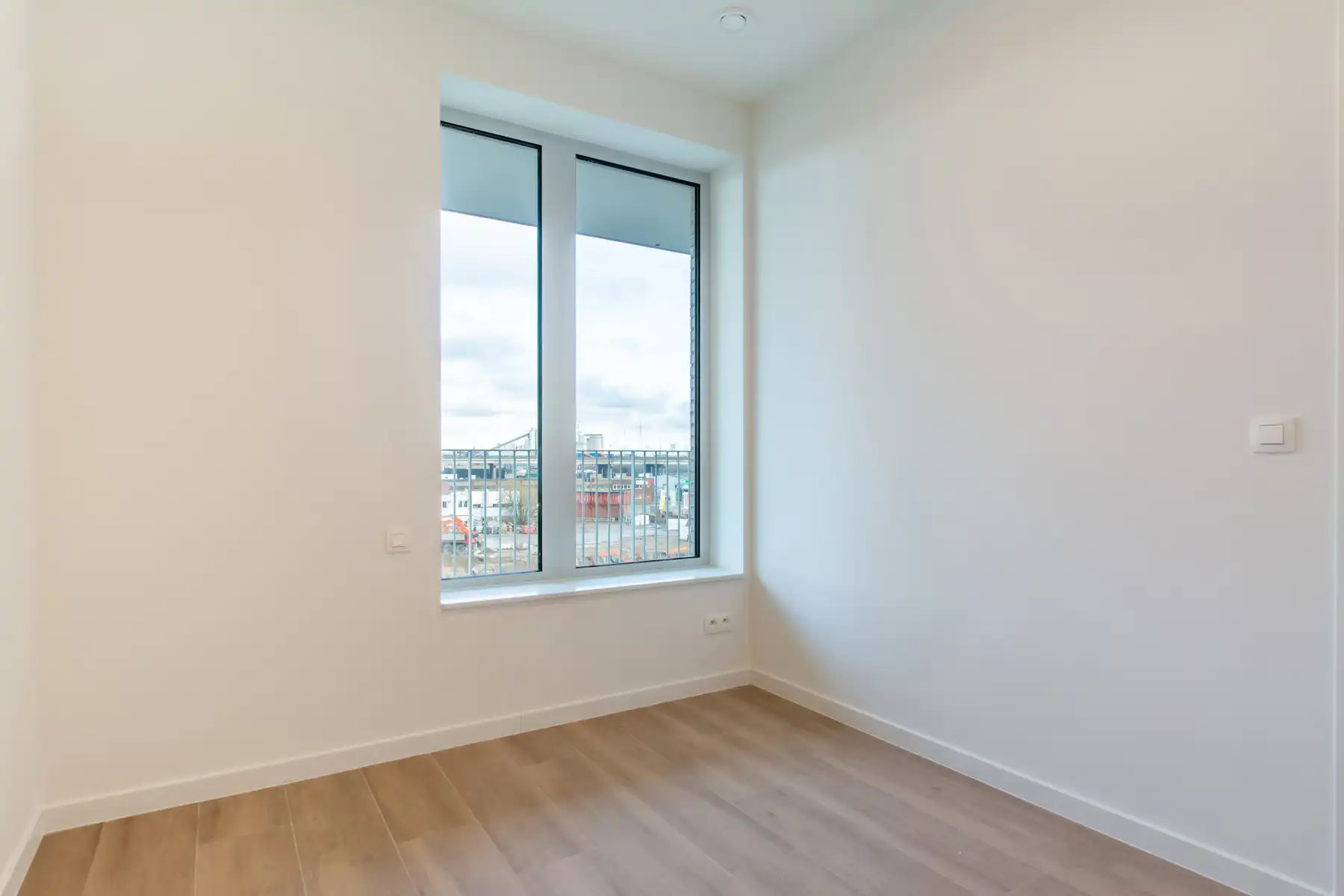 Lichtrijk nieuwbouwappartement met 2 slaapkamers en terras foto 11