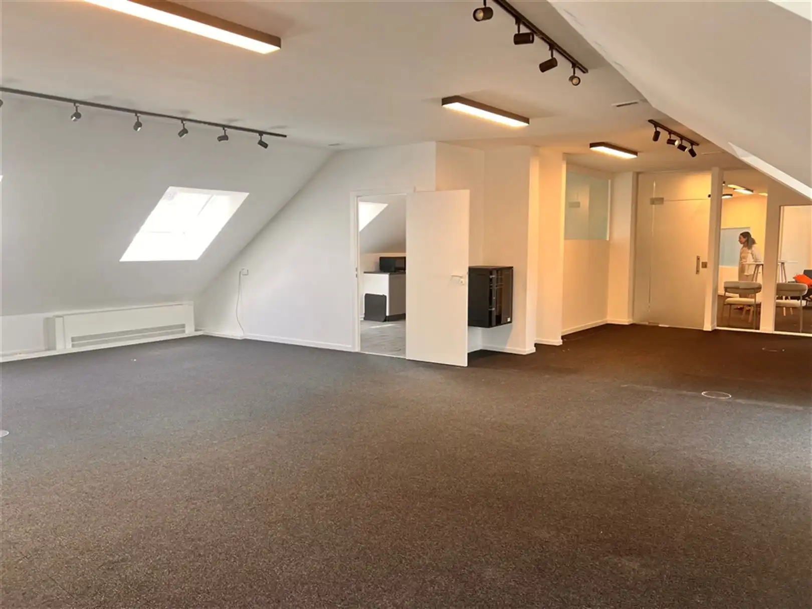 BARRICADES 1: kantoren te huur vanaf 150m² foto 7