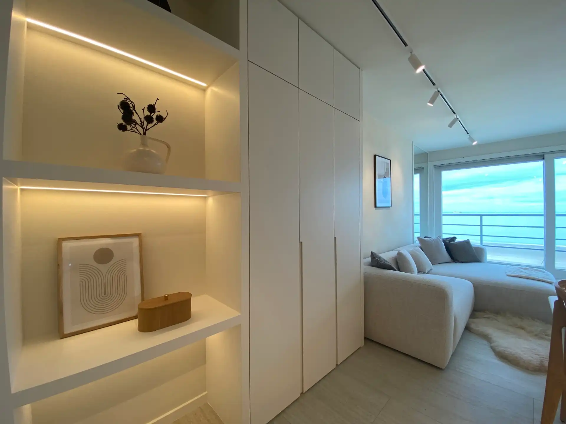 Prachtig gerenoveerd appartement met zicht op zee! foto 5