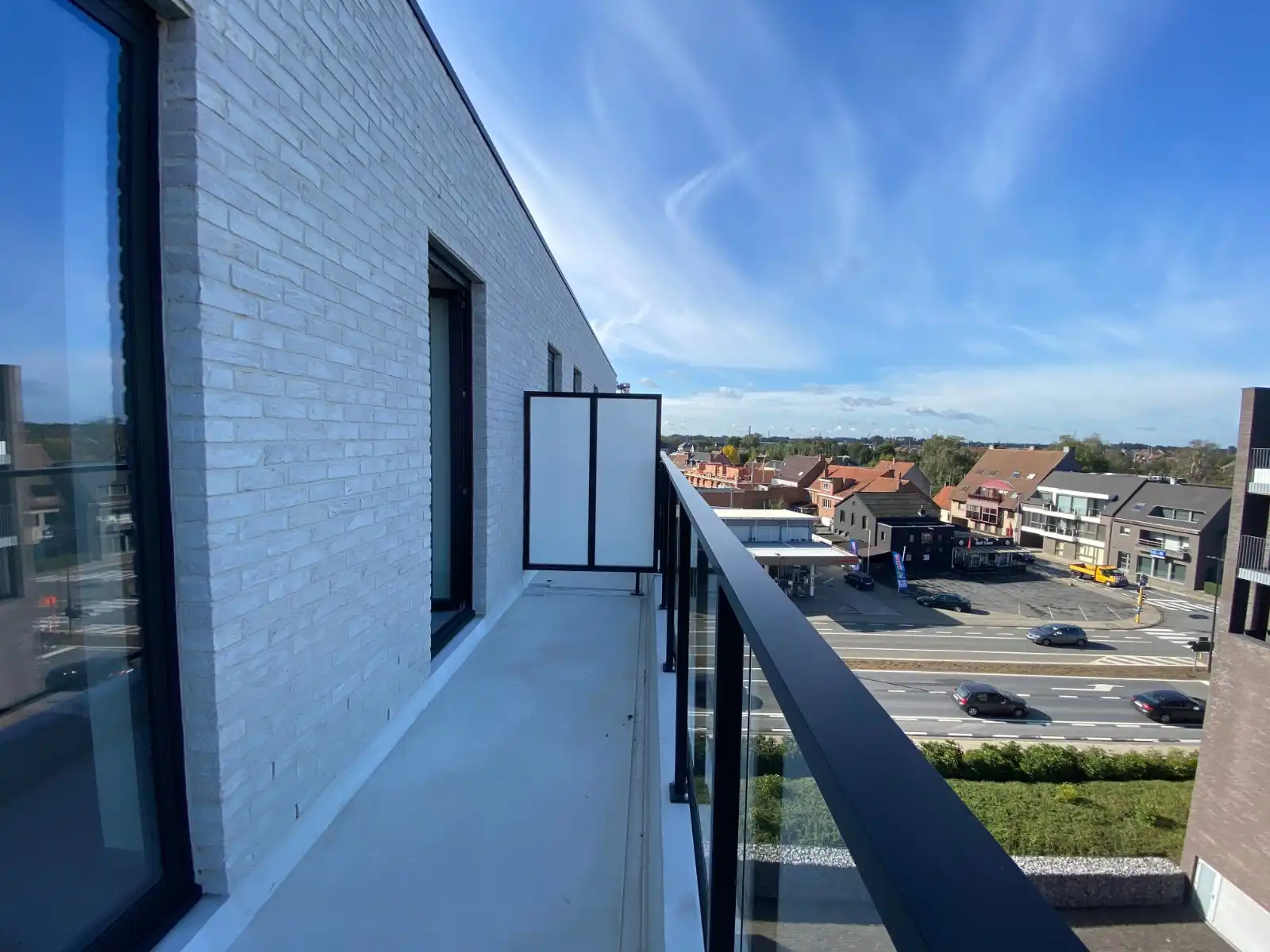 STIJLVOL NIEUWBOUWAPPARTEMENT MET 2 SLAAPKAMERS EN ZONNETERRASSEN – TOPLIGGING IN WAREGEM foto 14