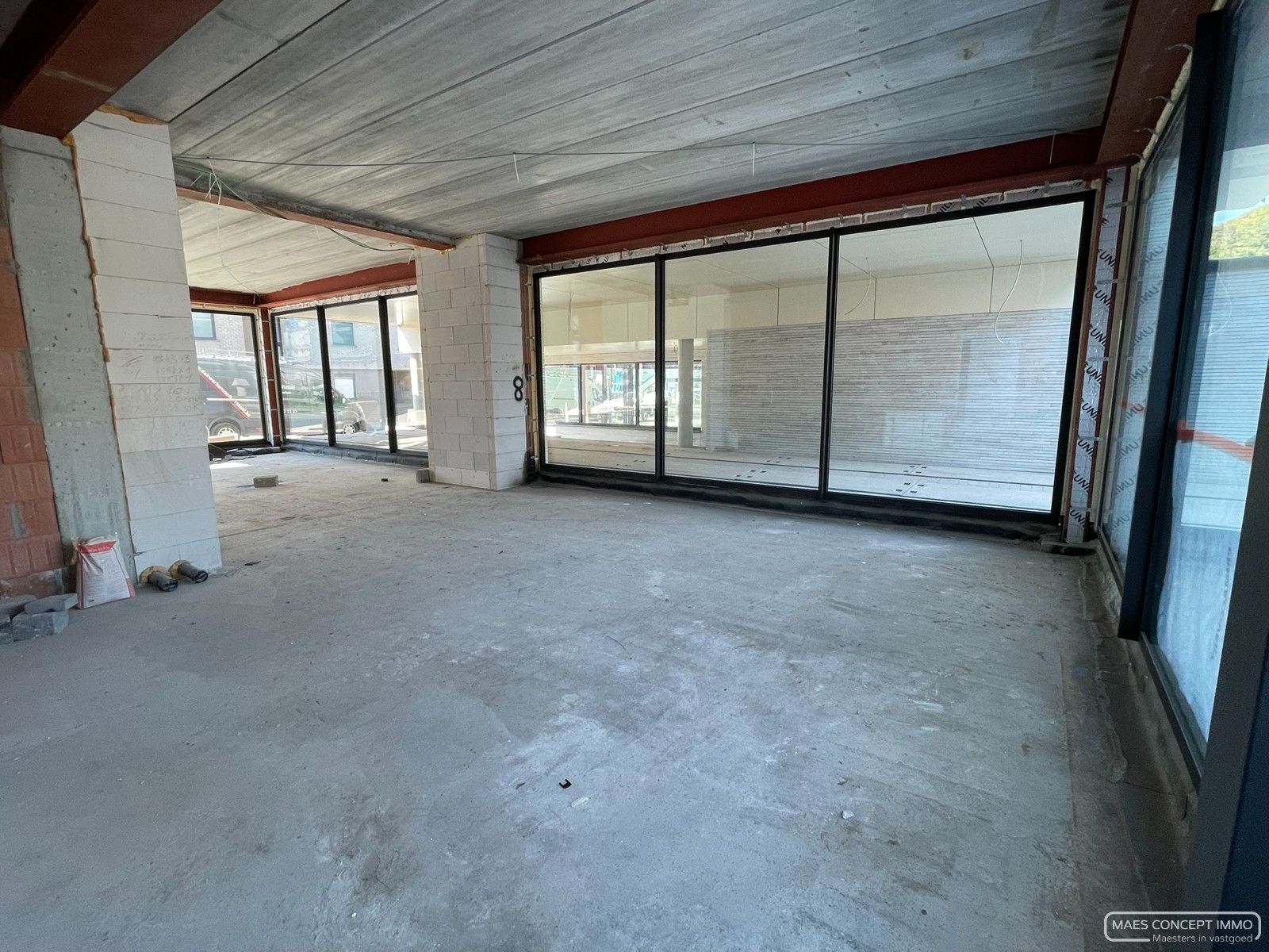 Handelspand van 165 m2 in centrum Anzegem foto 4