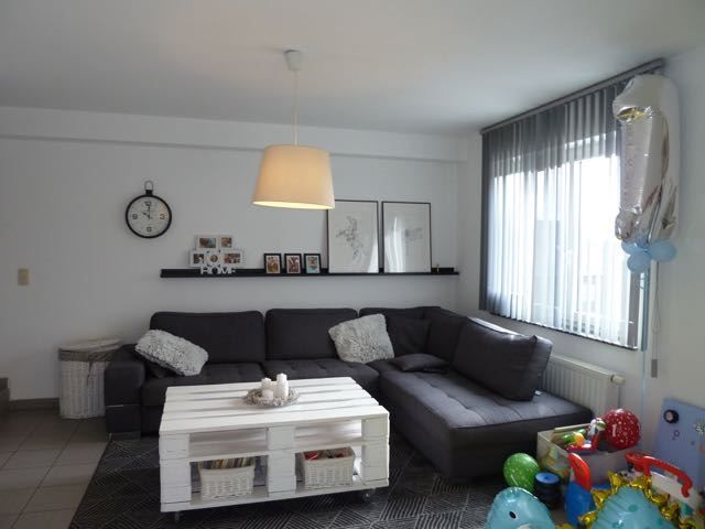 Gezellig duplexappartement met terras, 2 slaapkamers, kelderberging en parking. foto 4