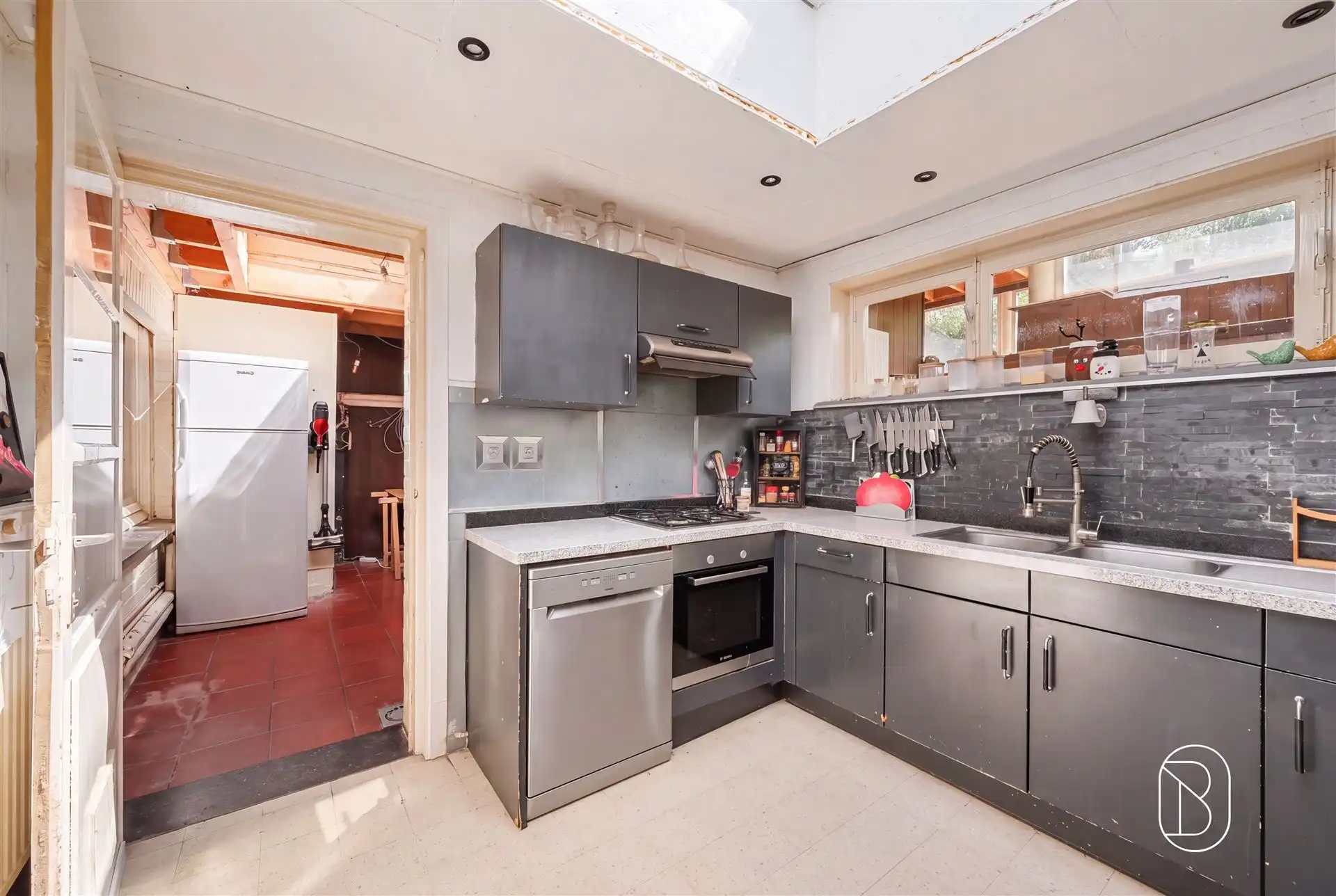 Bel-etagewoning met 3 slpk, garage en tuin in Vloesberg foto 12