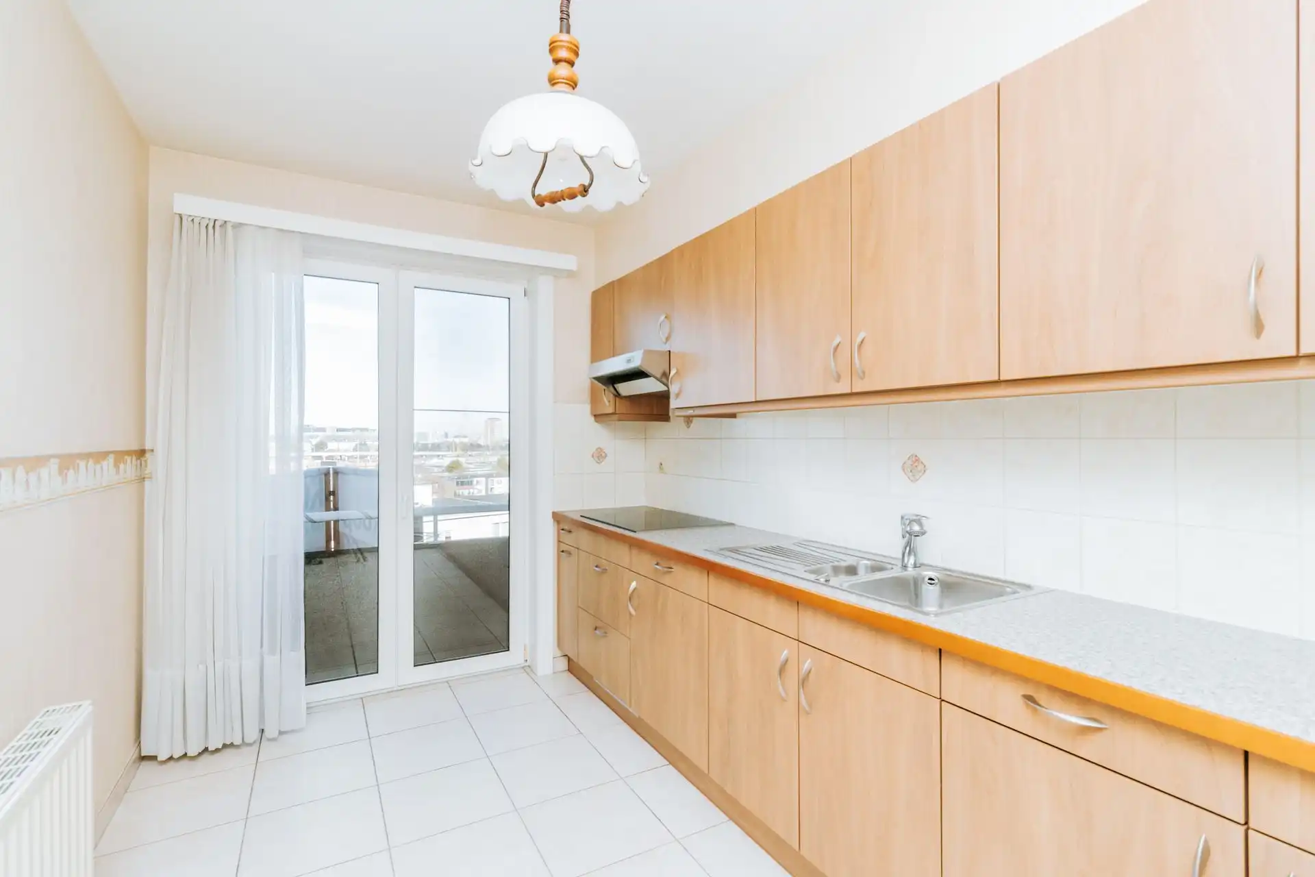 Lichtrijk twee slaapkamer appartement op gunstige locatie foto 6