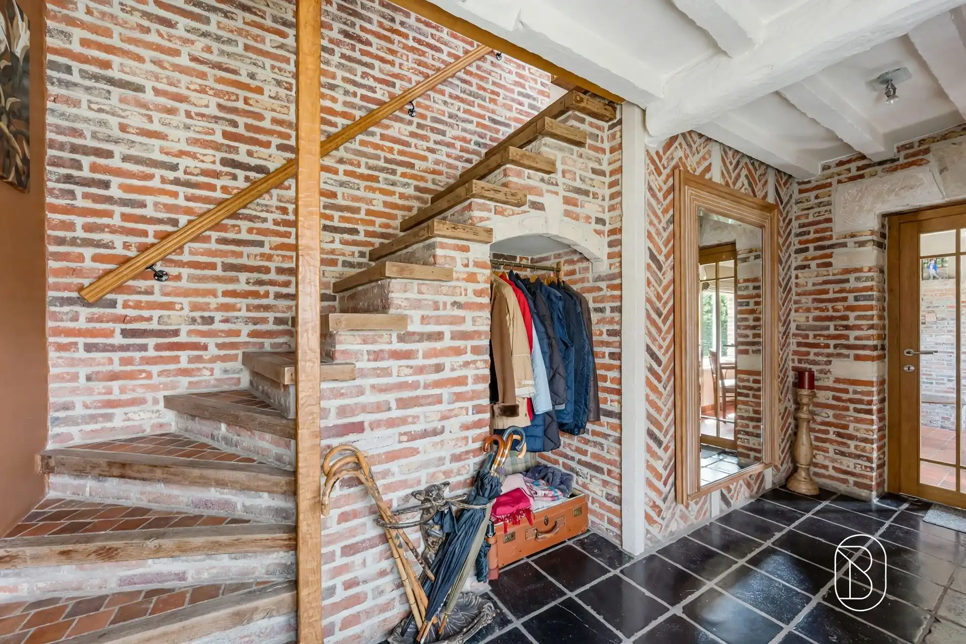 Charmante villa met tuin, garage en tal van mogelijkheden foto 10