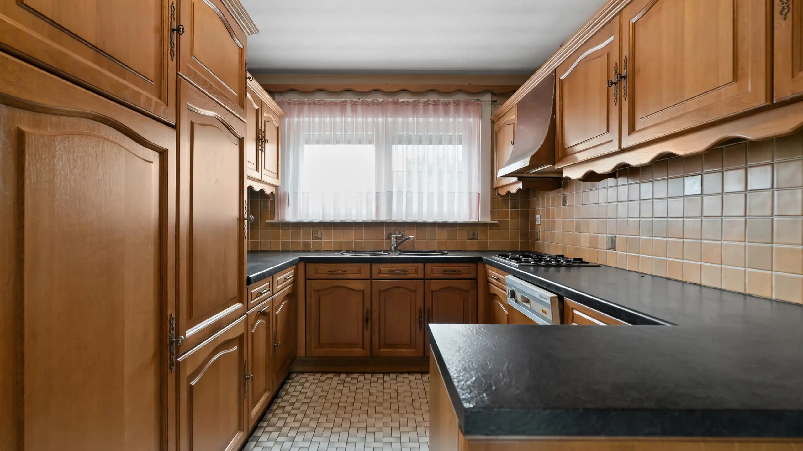 AVERBODE - Bel-Etage woning op groot perceel (tot. +/- 85a) foto 8