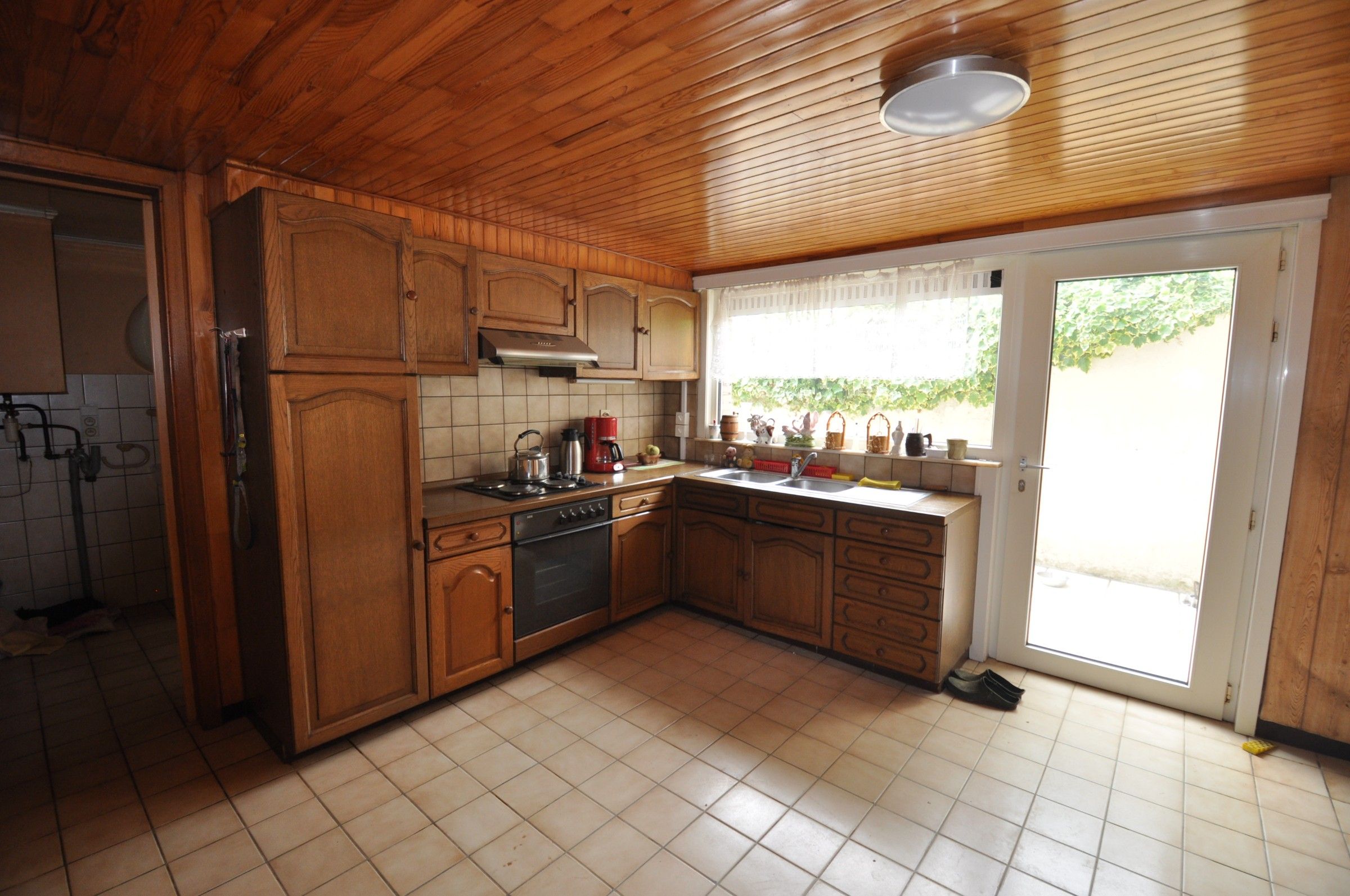 Ruime renovatiewoning met mogelijheid tot 5 slaapkamers foto 8