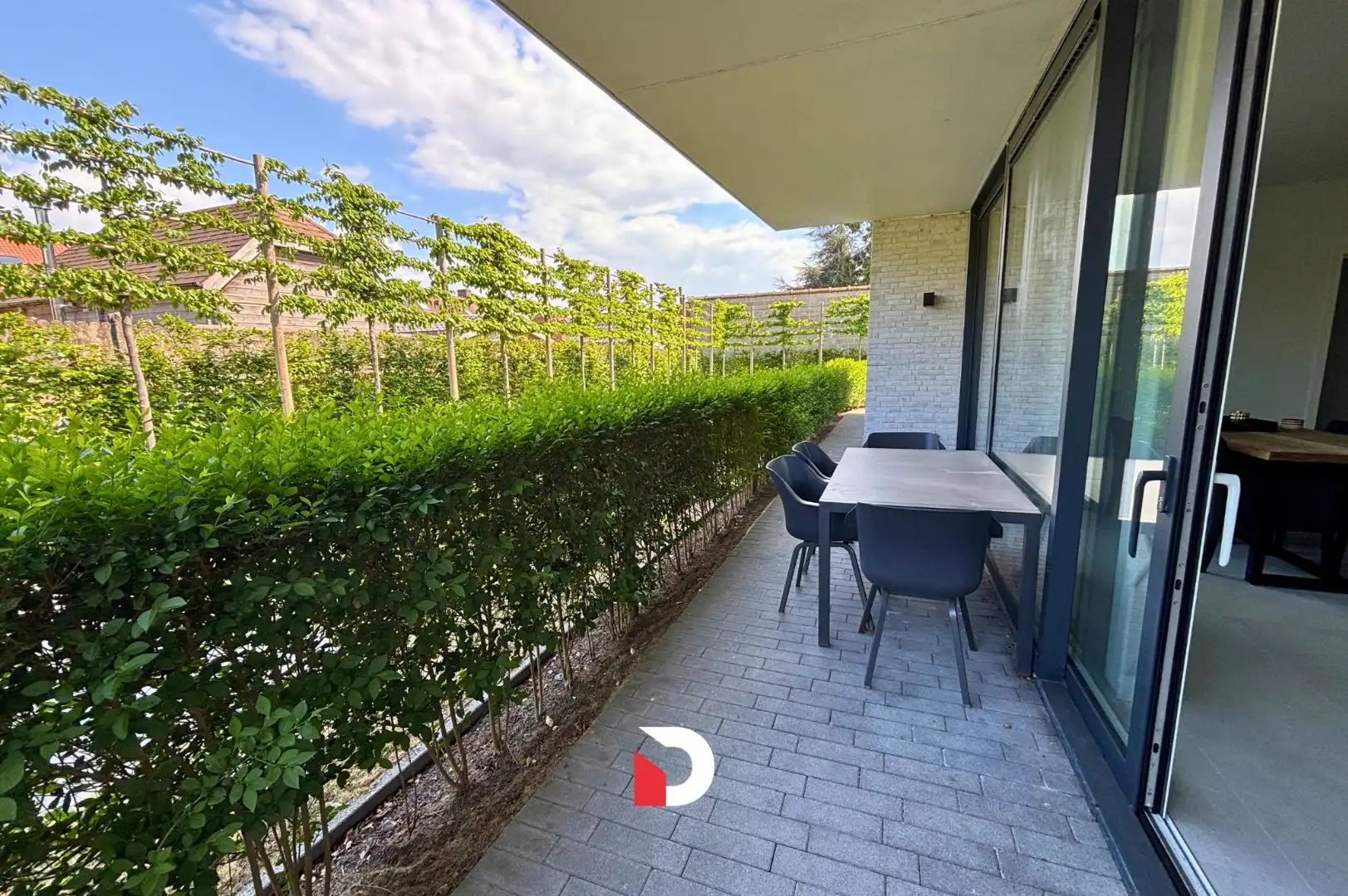Modern gelijkvloers appartement met 1 slaapkamer en garagebox foto 8