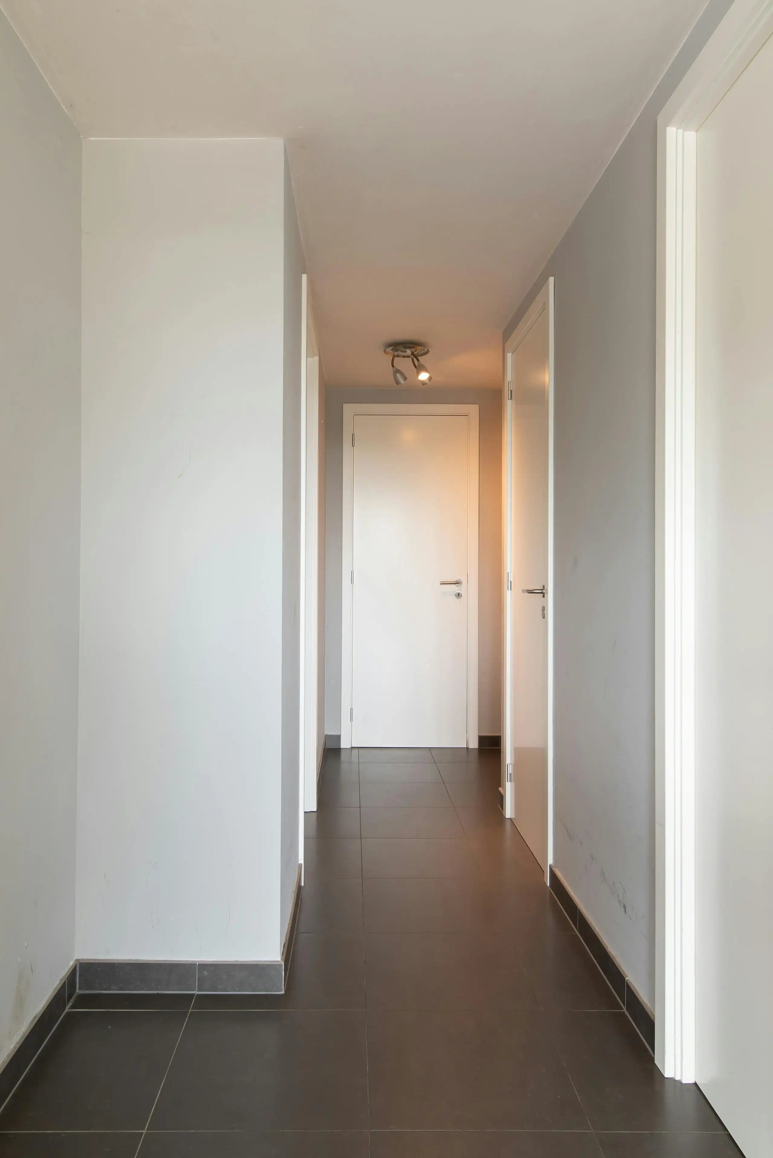  Lichtrijk 1-slaapkamerappartement te Bredene foto 14