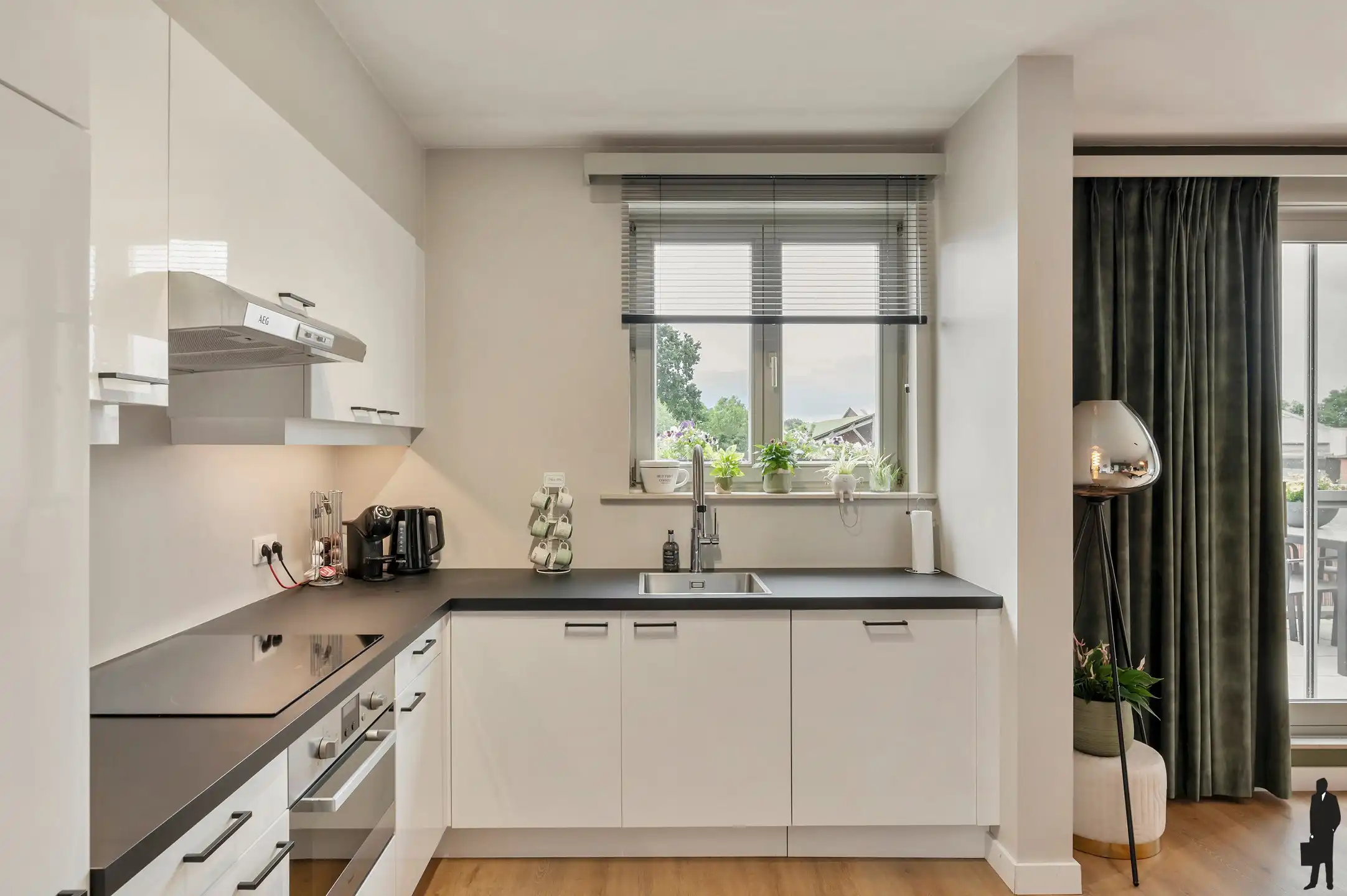 Instapklaar appartement met 2 slaapkamers, ruim terras, garage en kelderberging in Achterbroek foto 8