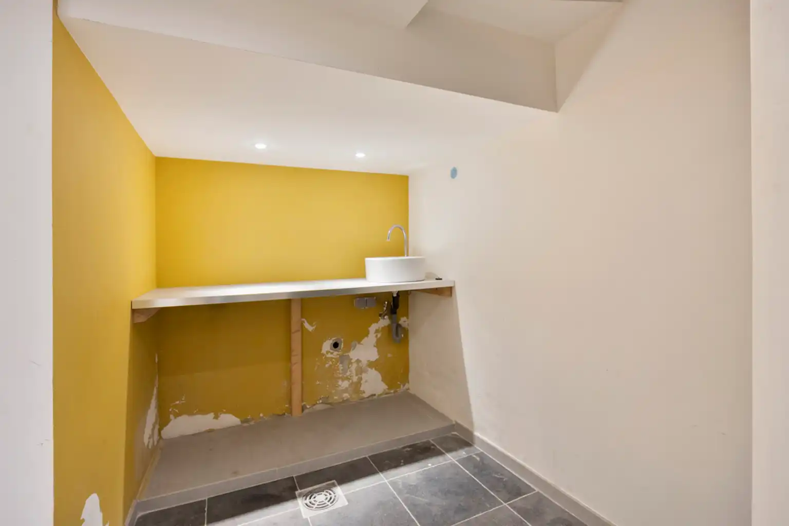 Karaktervol herenhuis met 3 slpk. in Zellik – instapklaar foto 29