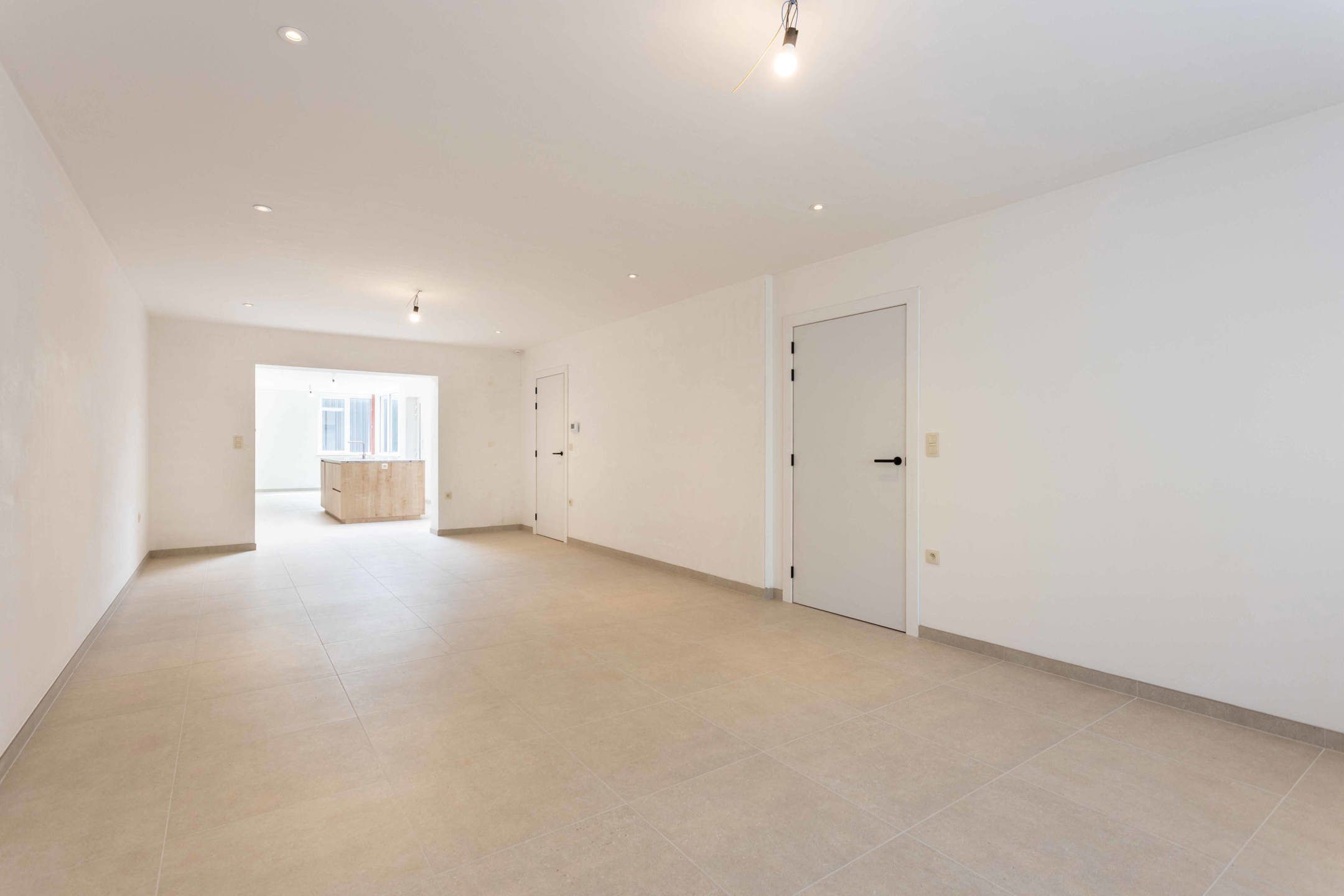 Gelijkvloers appartement met buitenruimte in het centrum! foto 10