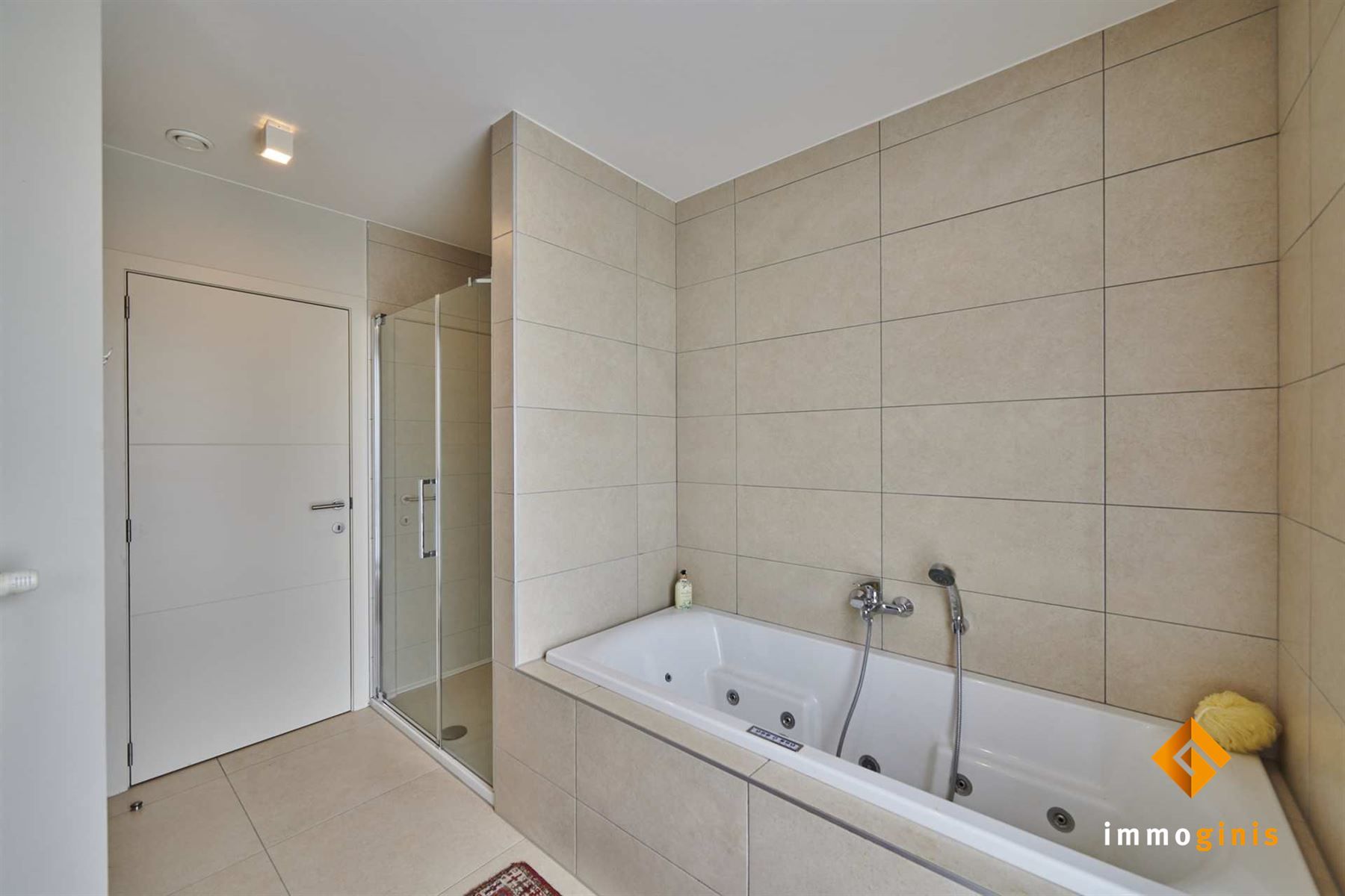 Moderne vrijstaande woning met 2 à 3 slaapkamers op een mooi perceel van 5a37ca. foto 8