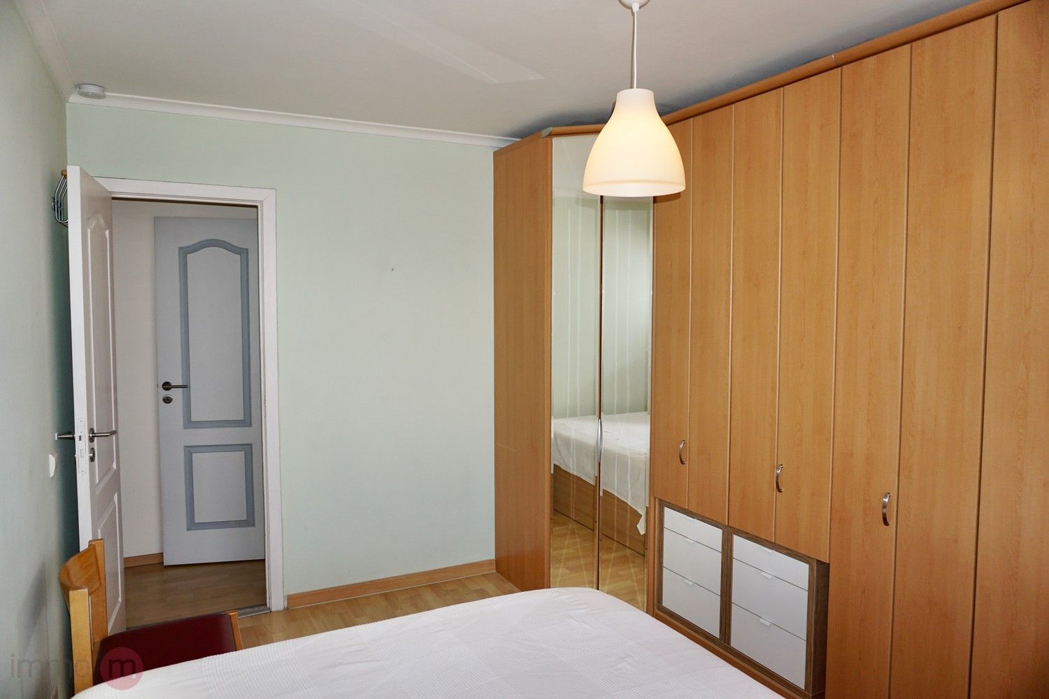 Gemeubeld appartement met 1 slaapkamer, bureelruimte, terras en fantastisch uitzicht over Leuven. foto 15