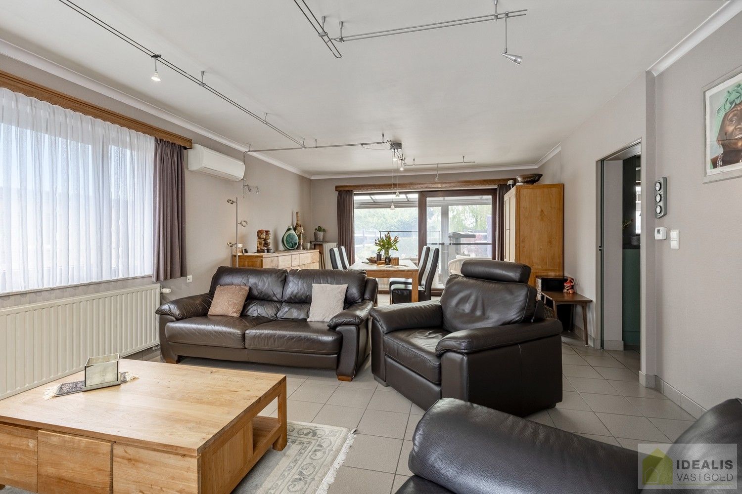 RUIME EN PERFECT ONDERHOUDEN WONING MET 4 SLAAPKAMERS OP KNAP PERCEEL VAN MAAR LIEFST 14A61CA foto 7