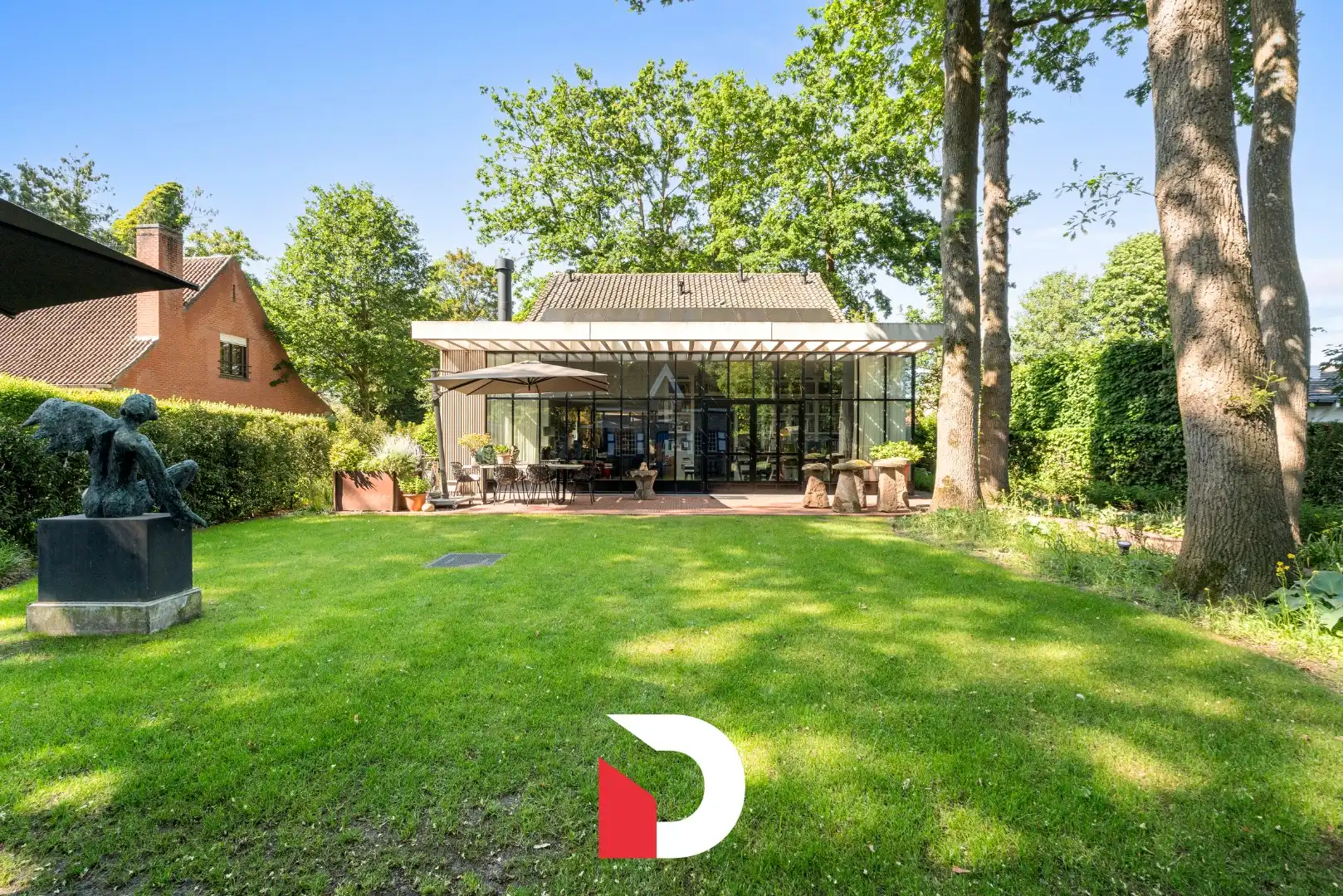 Stijlvolle en duurzame villa met unieke tuin nabij Brugge foto 5