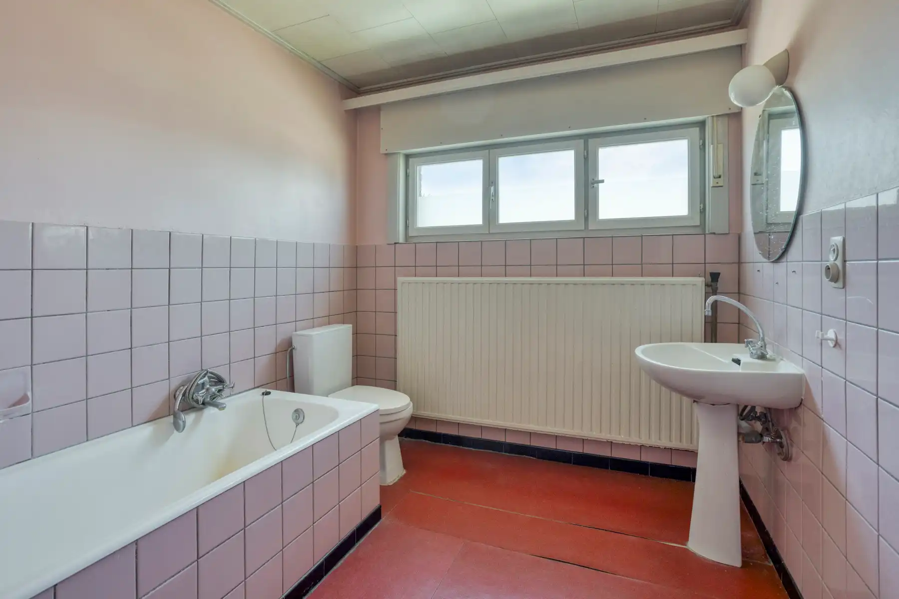 Te renoveren open bebouwing met zuidgerichte tuin foto 14