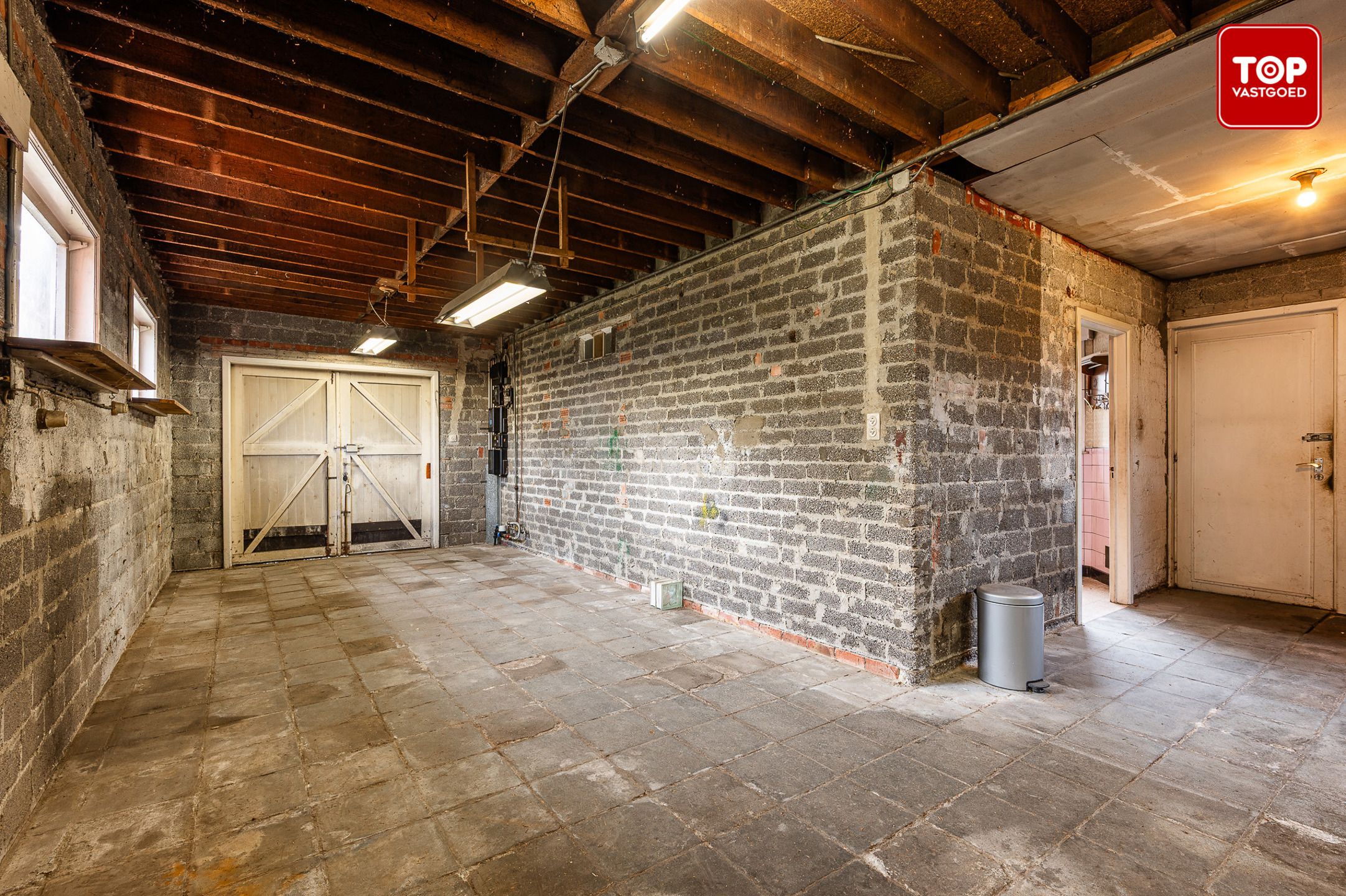 Renovatieproject met zeer veel potentieel foto 17