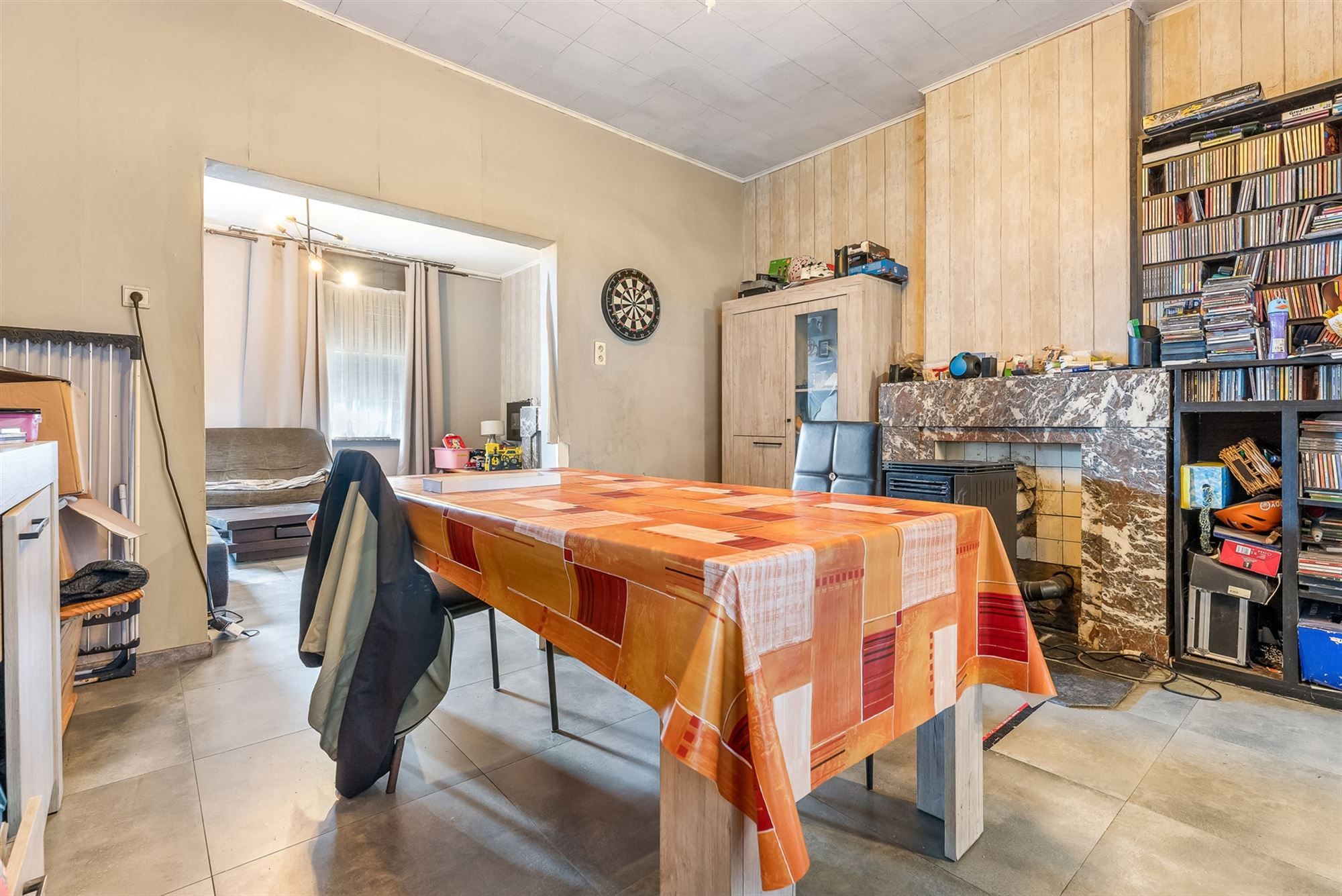 TE RENOVEREN WONING OP 12A86CA MET  RUSTIGE DOCH CENTRALE LIGGING IN STAL foto 6