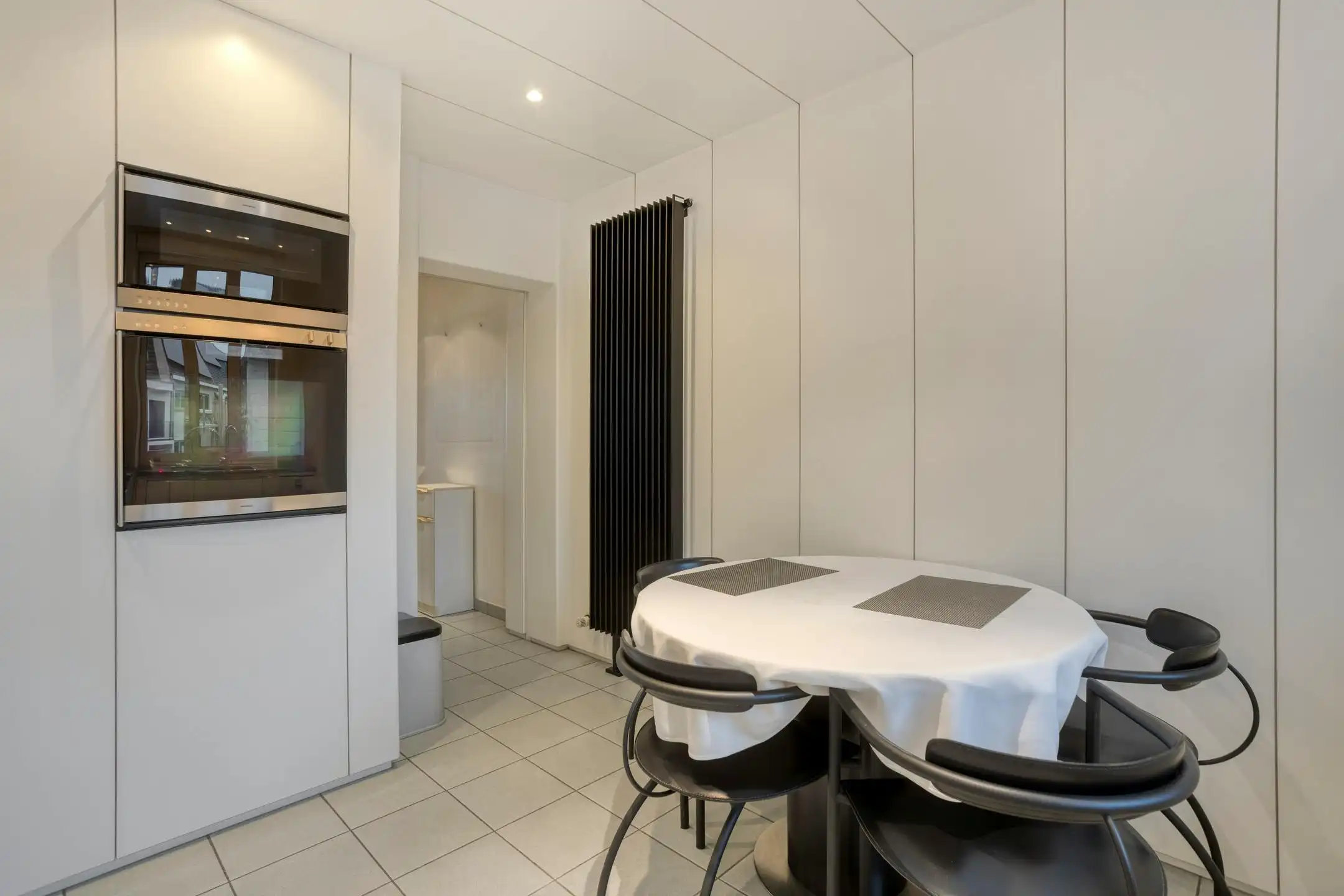 Uniek opbrengstgebouw op toplocatie met garage in Strombeek foto 24