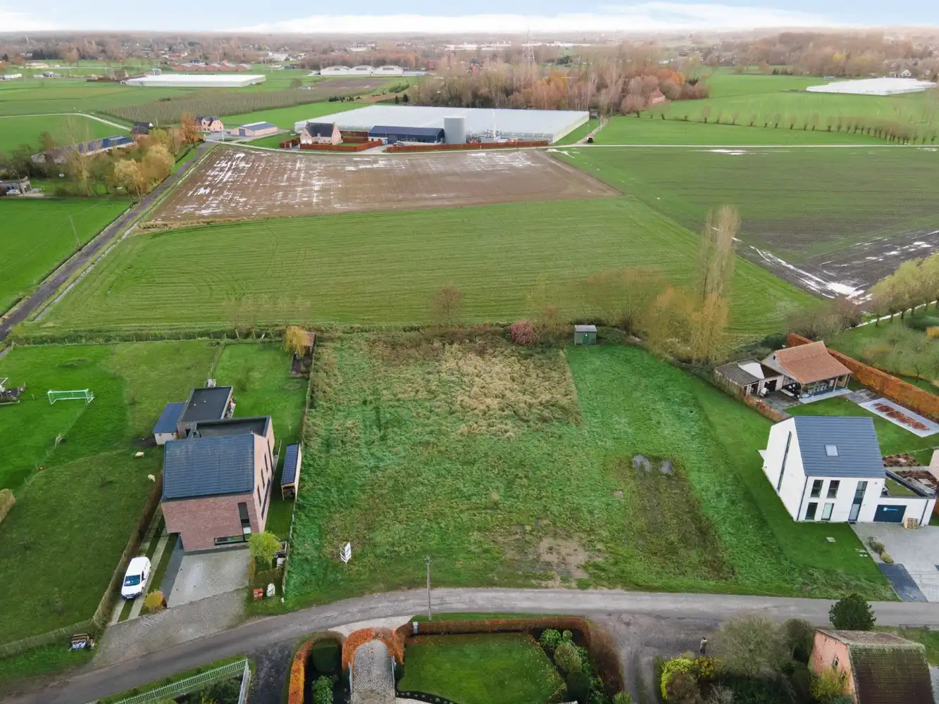 BOUWGROND 1.232 m² VOOR OPEN BEBOUWING! foto 4