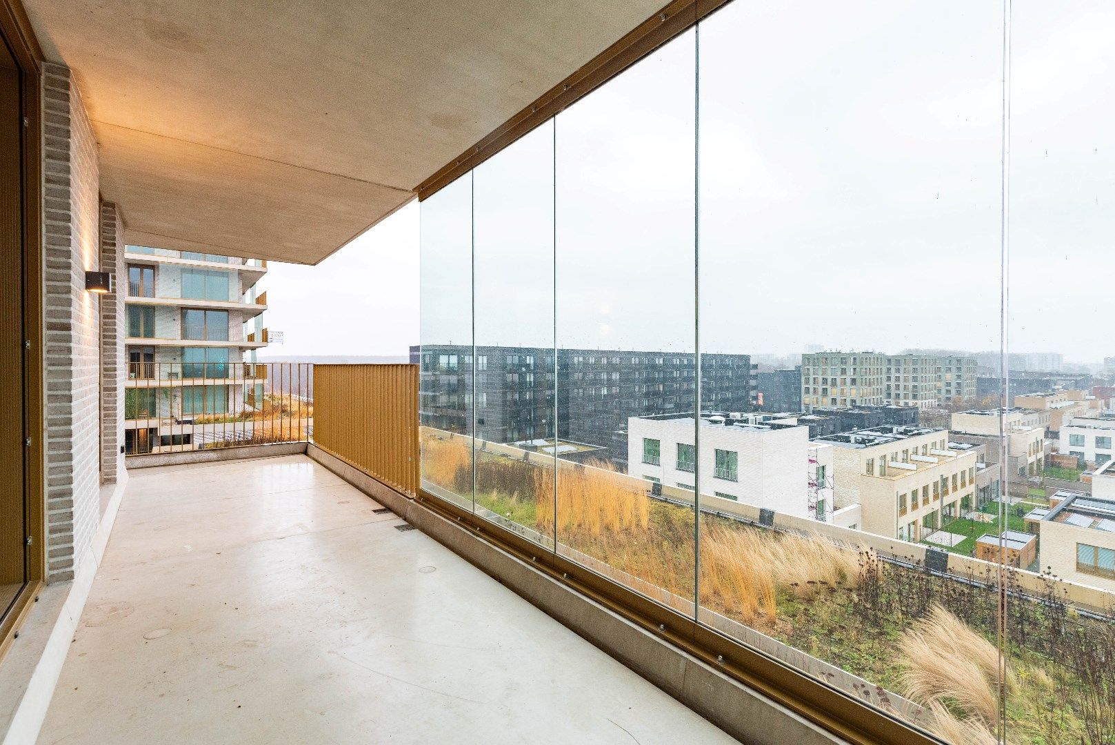 Appartement met twee slaapkamers en ruim terras foto 7