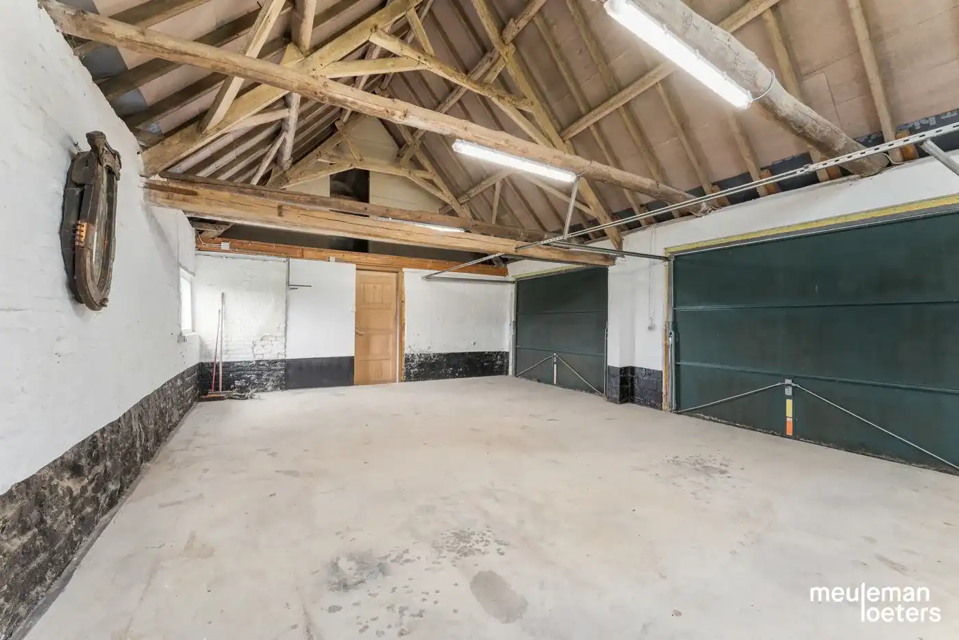 Karaktervolle hoeve met bijgebouw en meer dan 2 ha weiland te Waardamme foto 22