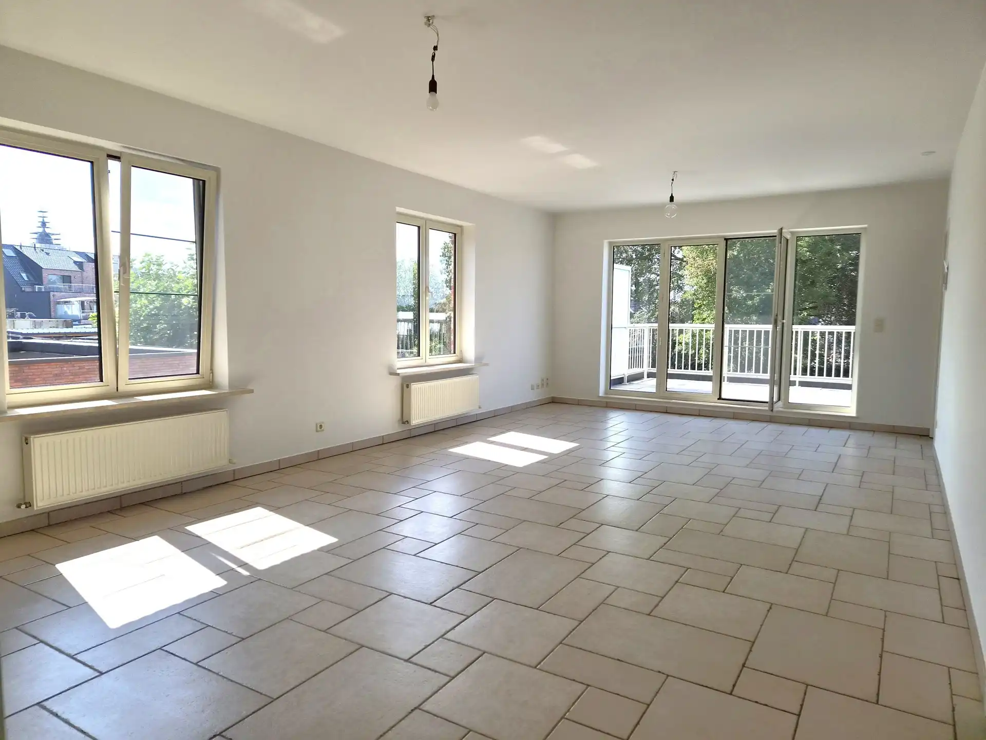 Ruim appartement (2 slaapkamers, lift, garage, gem. tuin) foto 4