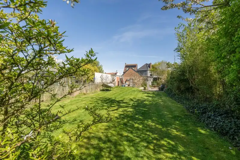 🏡 Charmante gezinswoning met zonnige tuin en polyvalent bijgebouw in Sint-Eloois-Vijve 🌿 foto 25