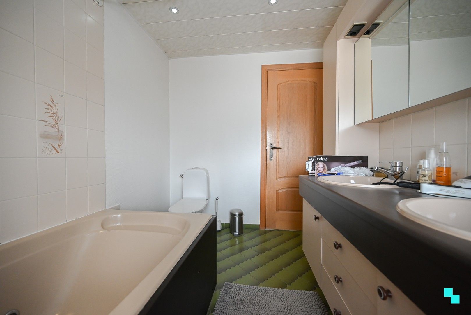 Verrassend ruime woning met 4 slaapkamers te Roeselare foto 31