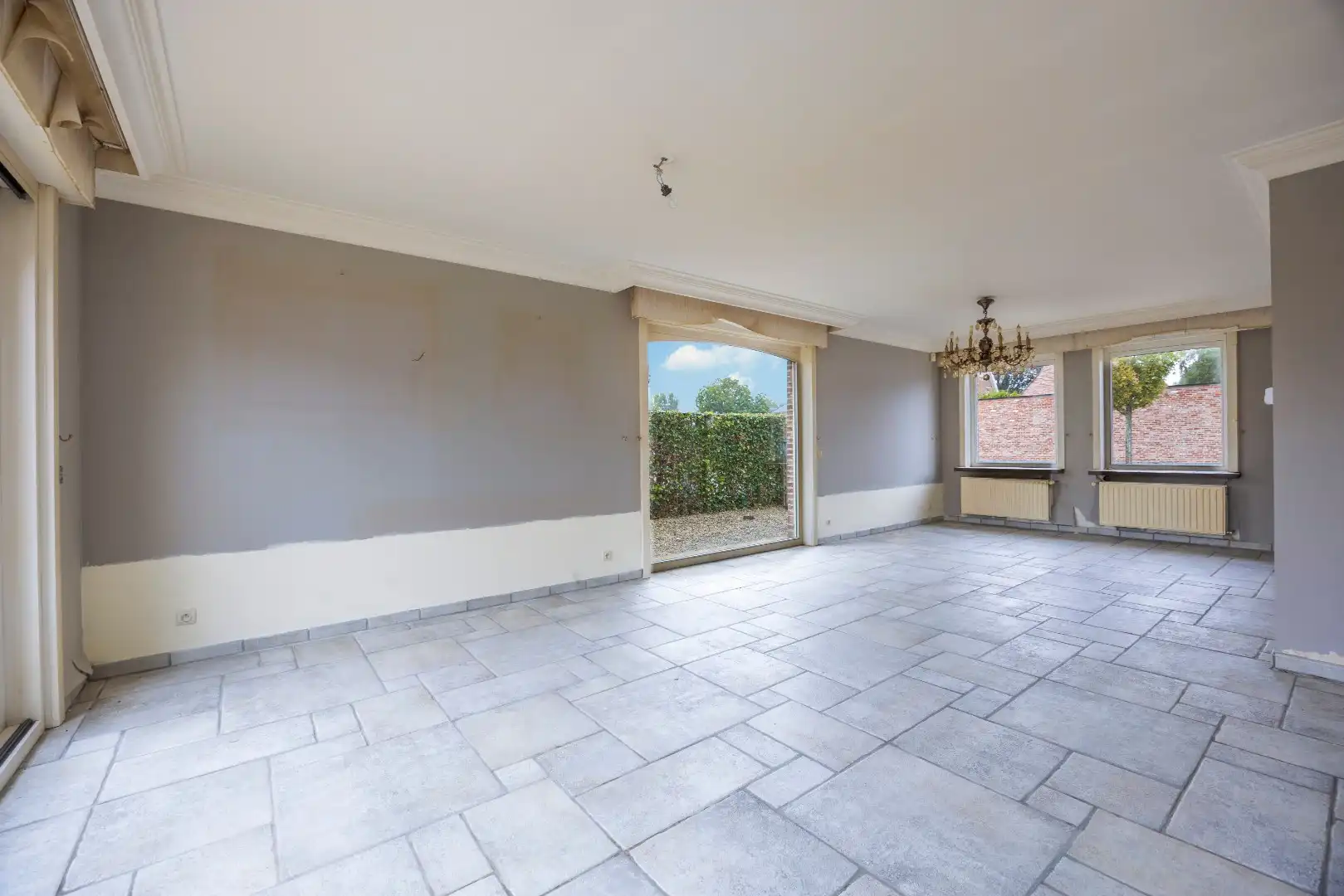 Mooie eigendom op 446 m² met goede locatie - 3 slaapkamers, garage, tuin foto 8