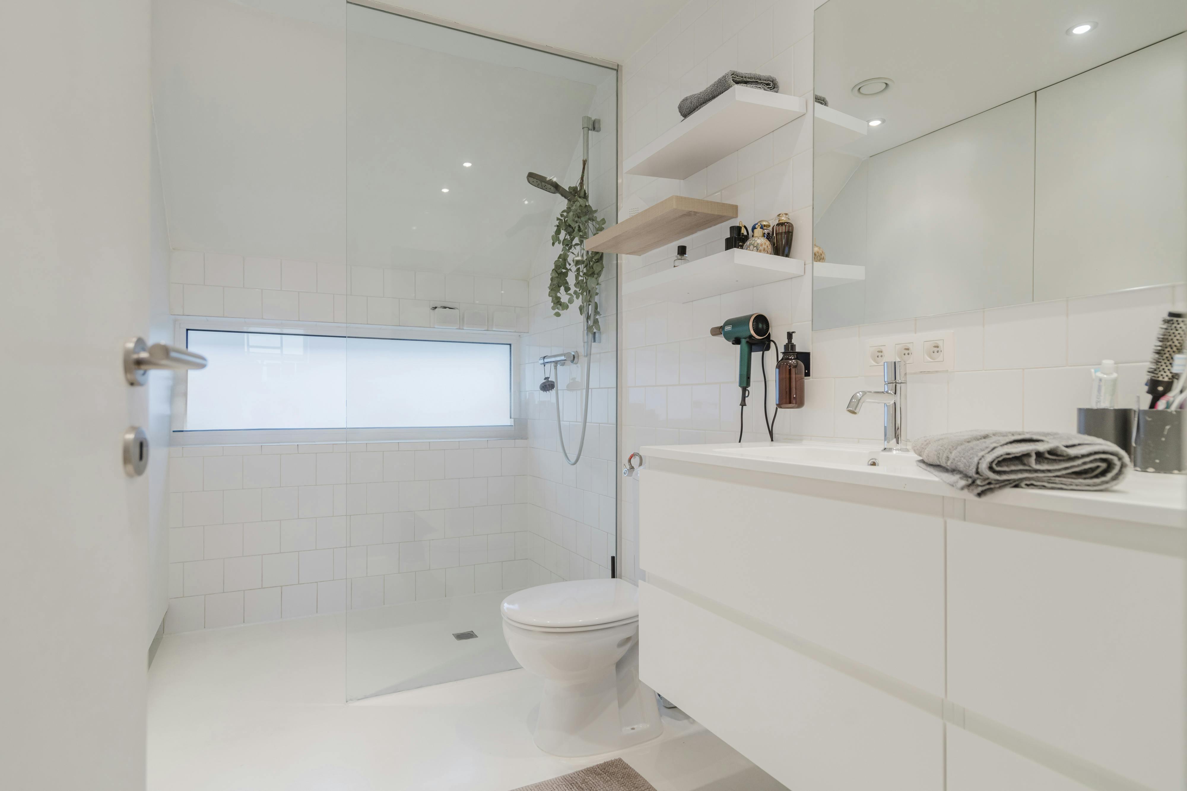 Recent modern huis te koop in hartje Waregem foto 24