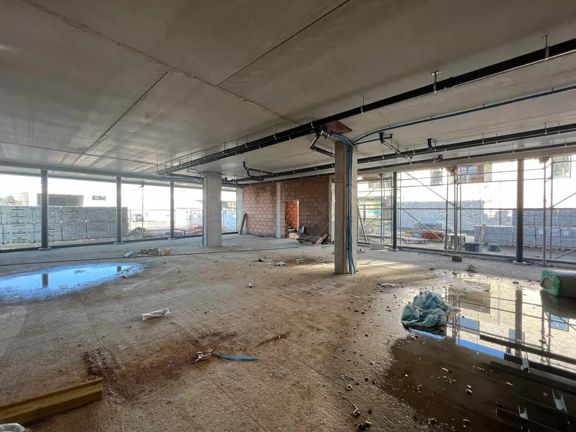 Kantoor - handelsgelijkvloers (250m²) in het centrum van Ham foto 9