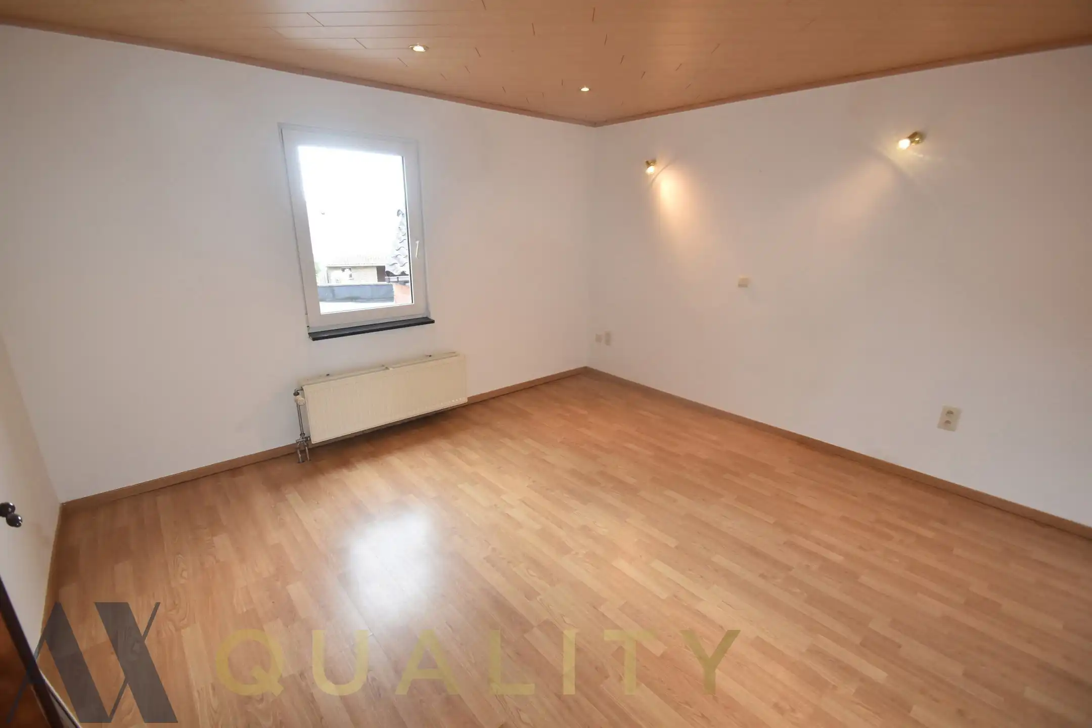 Instapklare, energiezuinige 3slpk.-woning met mooie tuin en terras.  foto 14