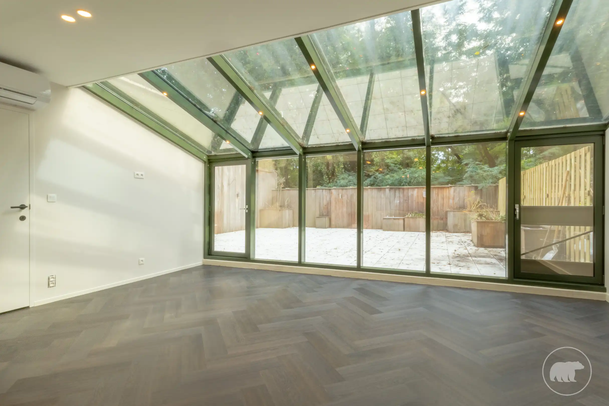 Gerenoveerd appartement aan het Groenevalleipark met ruim terras foto 12