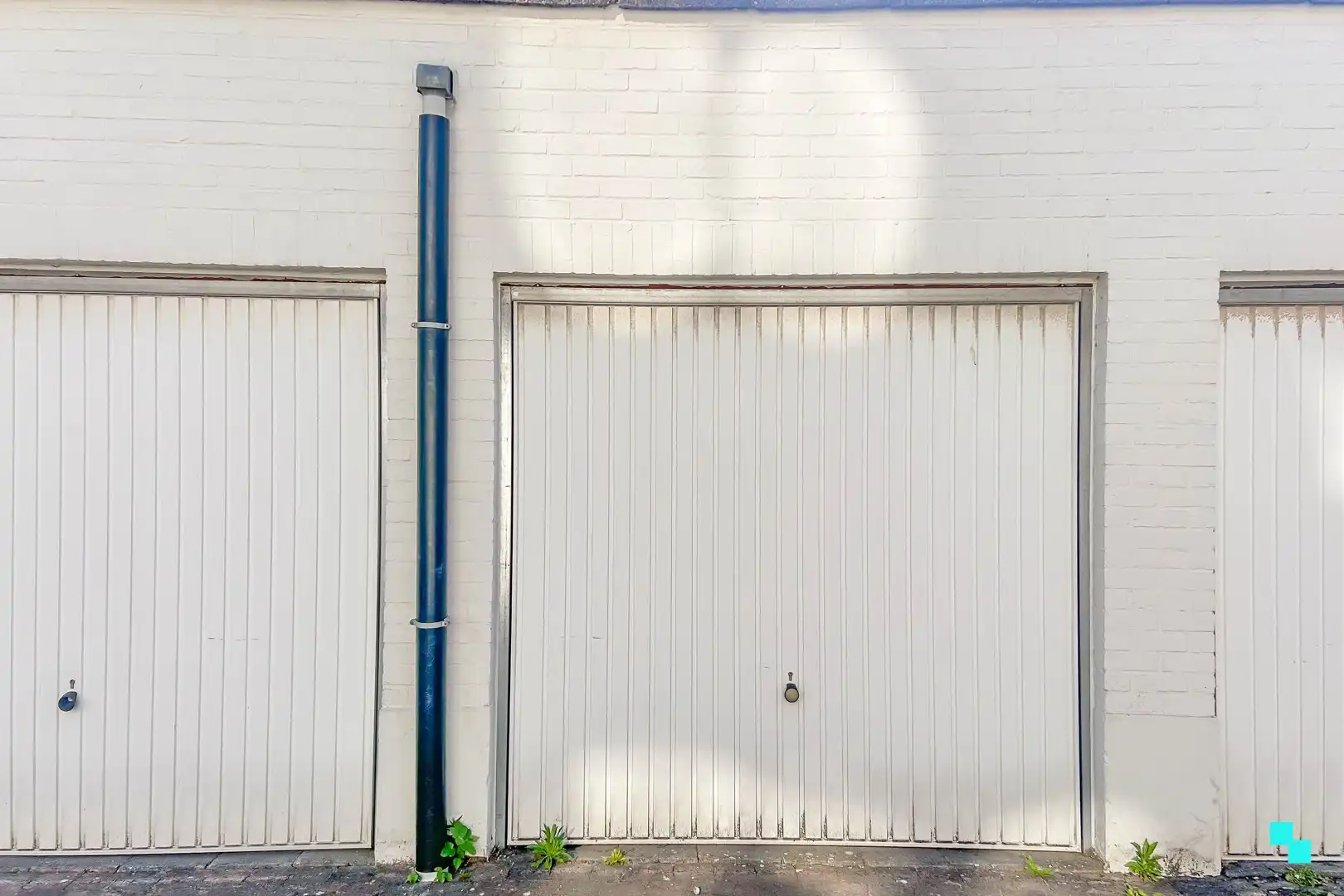 Afgesloten garagebox in centrum Tielt foto 6