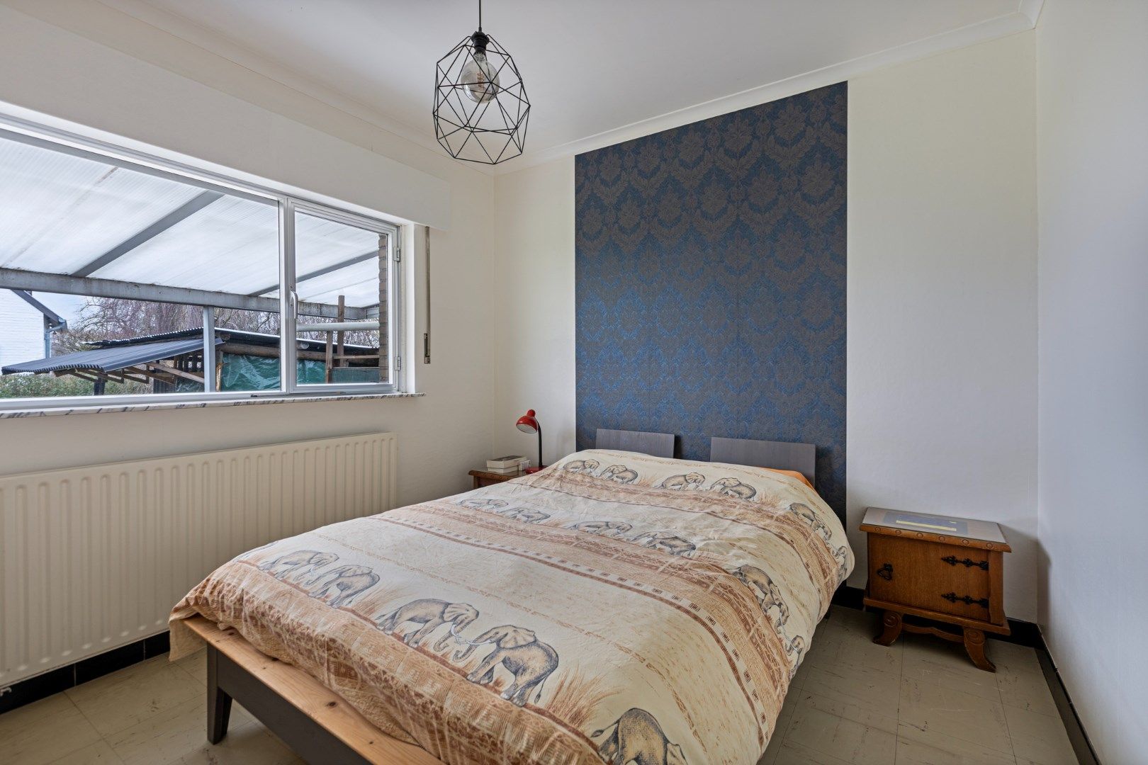 Ruime woning met 5 slaapkamers + inrit aan achterzijde foto 11