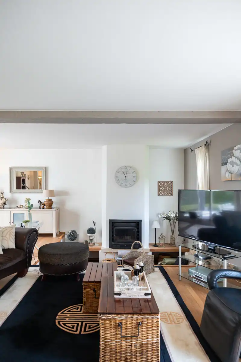 Rustig en groen gelegen statige, instapklare villa foto 14