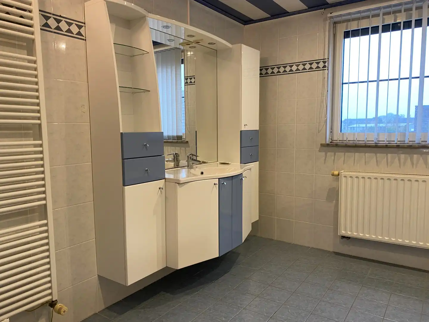 Ruime villa met tuin en zwembad op rustige ligging in Eeklo foto 11