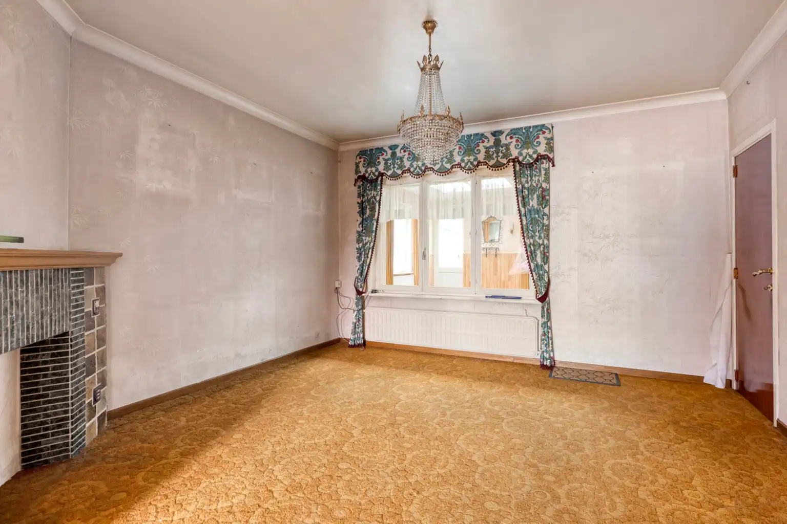 Ruime te renoveren tweegevelwoning op gunstige locatie foto 8