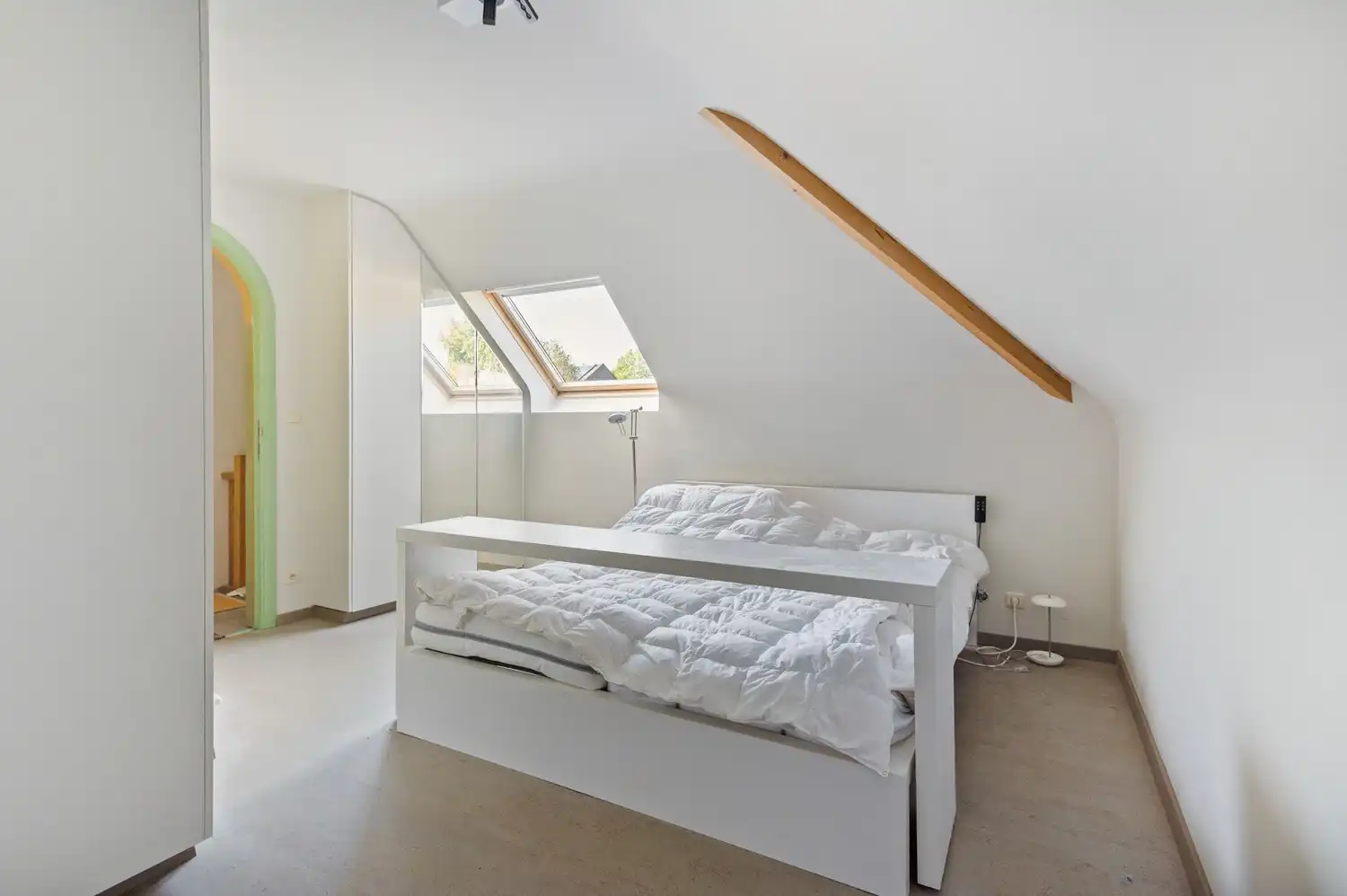Vrijstaande woning met 2 slaapkamers, inpandige garage en tuin te Wijnegem! foto 10